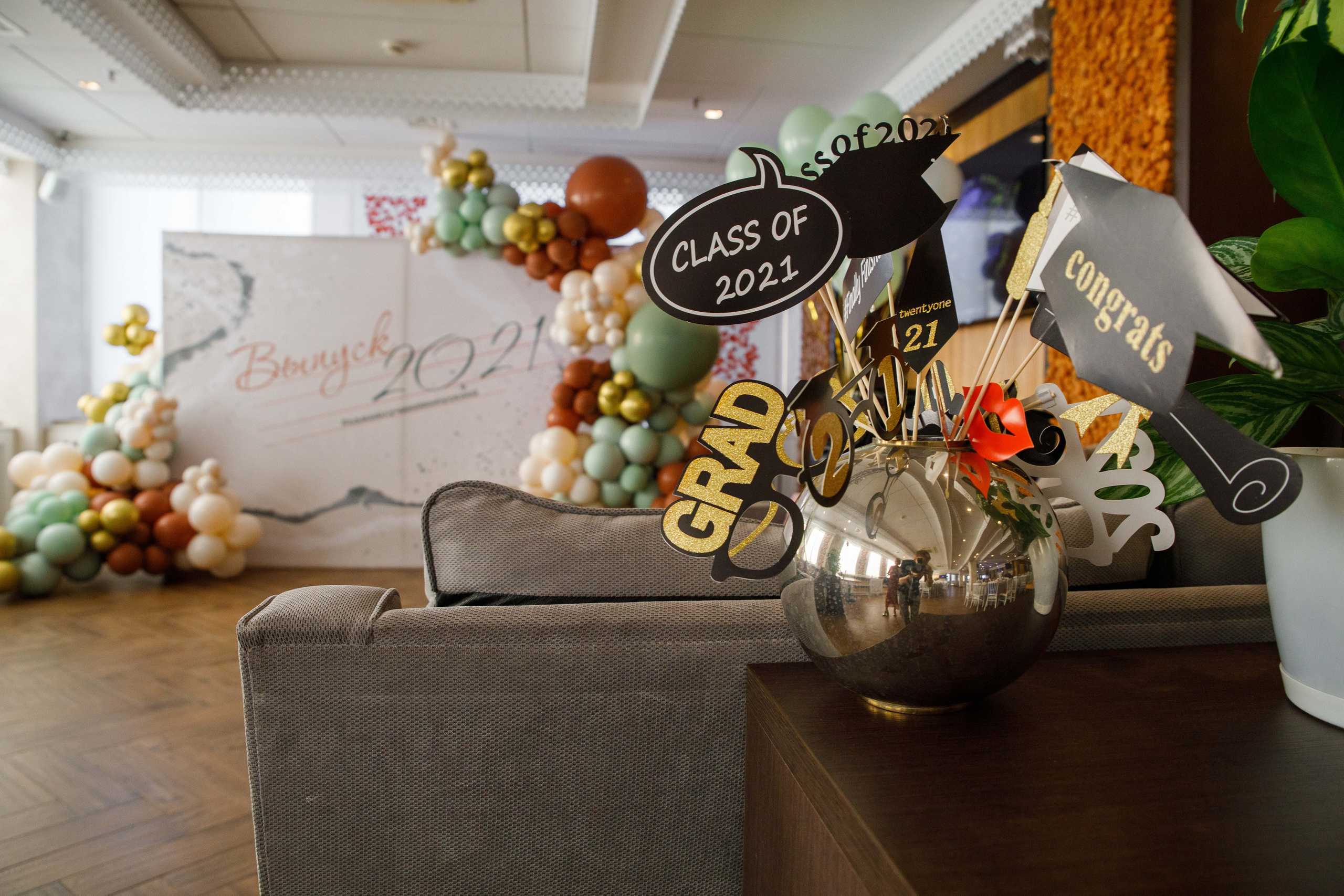 Выпускной. Ресторан Разговоры. Фотограф Андрей Баксов