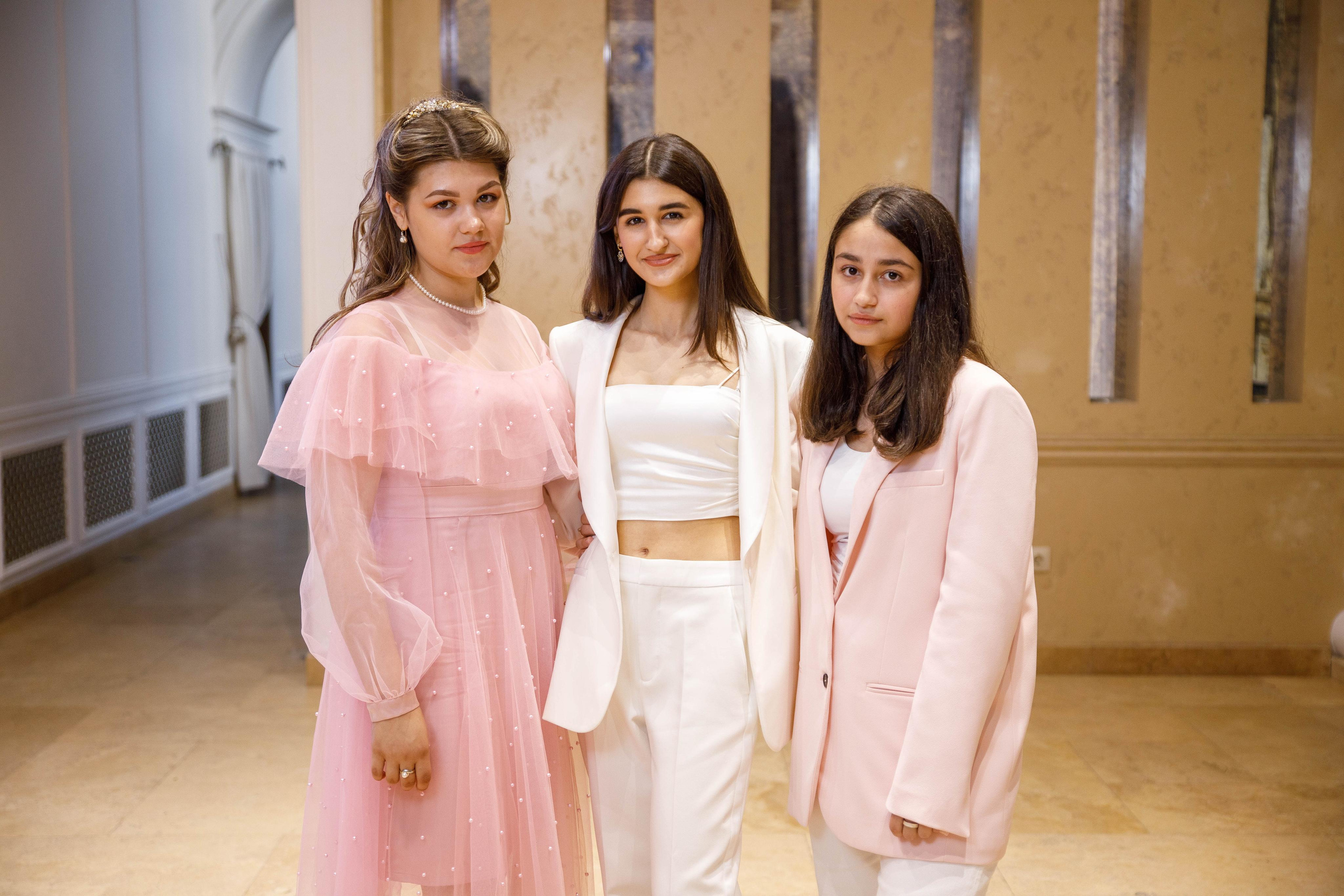 Выпускной 11 класс. ГорПарк. Фотограф Андрей Баксов