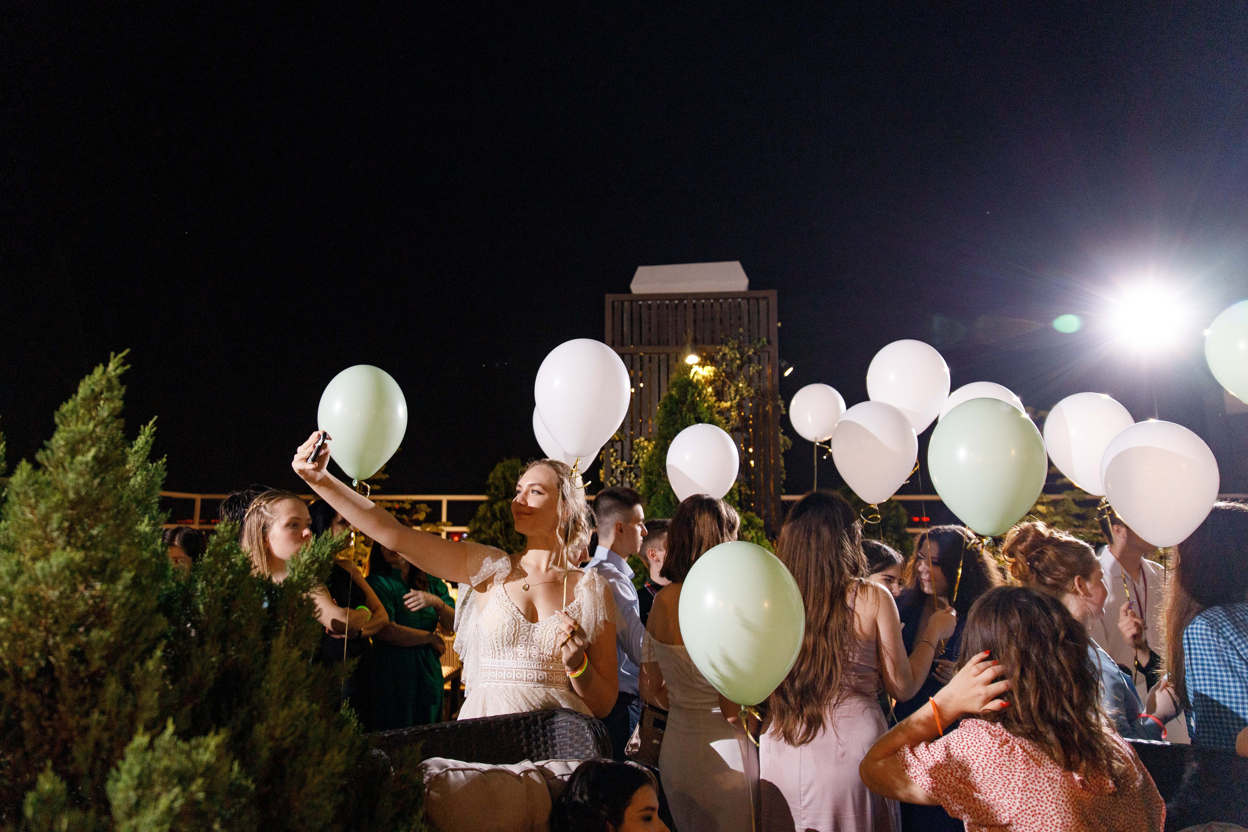Выпускной. Ресторан Разговоры. Фотограф Андрей Баксов
