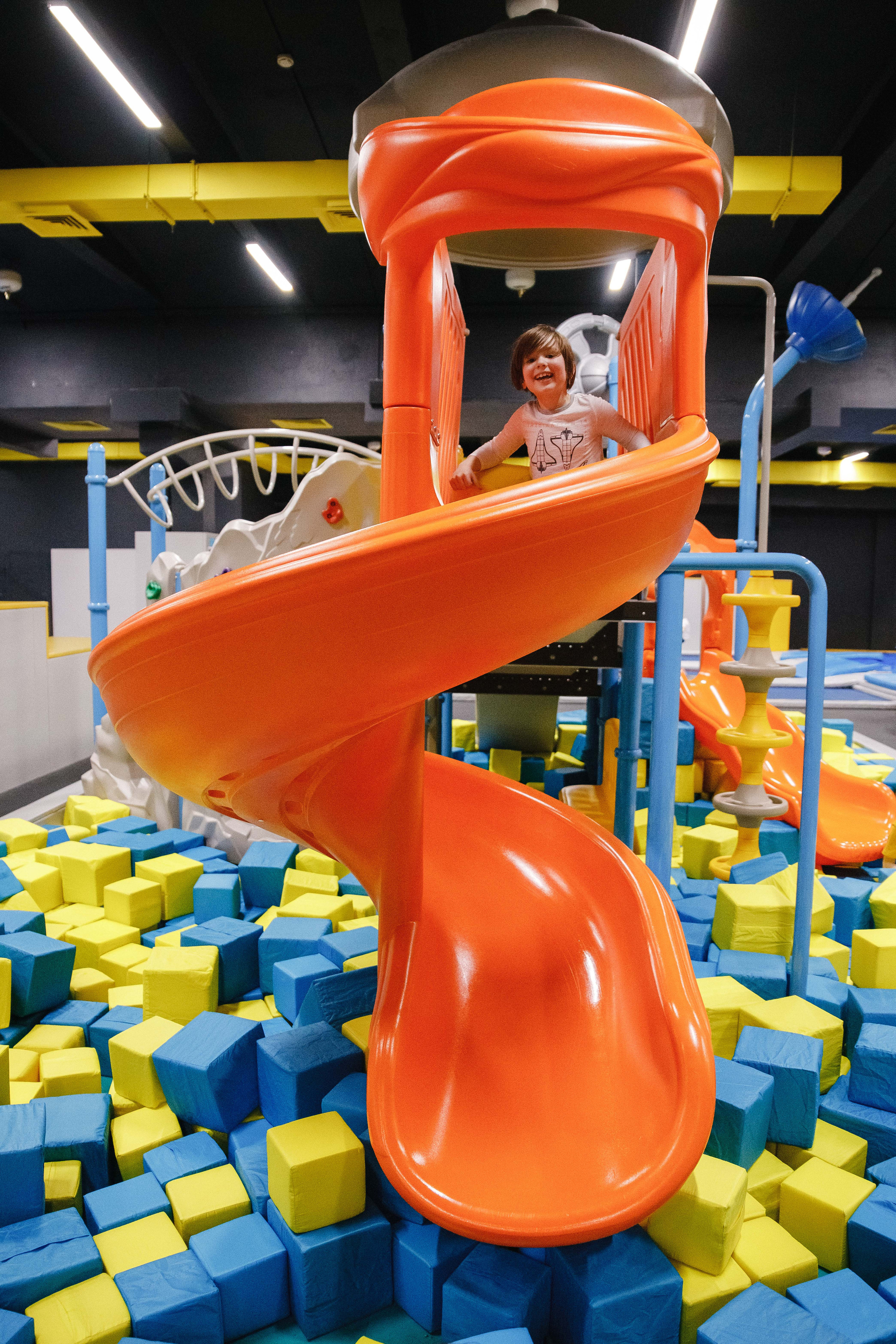 ДР Ильи. Fly zone. Батутный центр. Фотограф Андрей Баксов