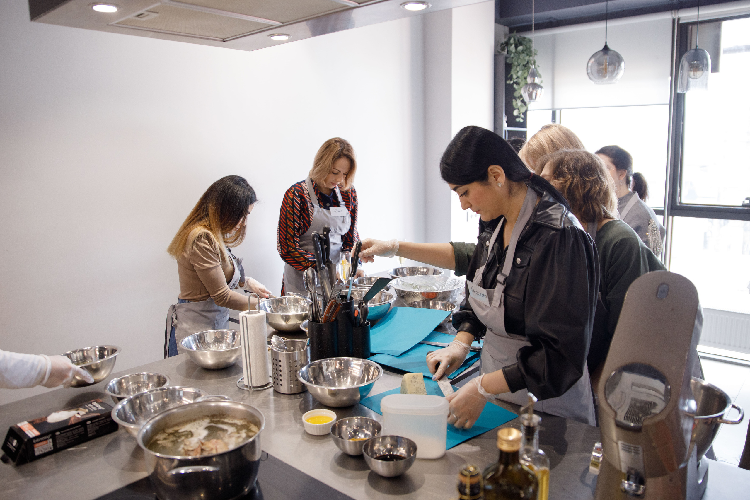 ДР Оксаны. Вилка Кулинарная студия. Фотограф Андрей Баксов