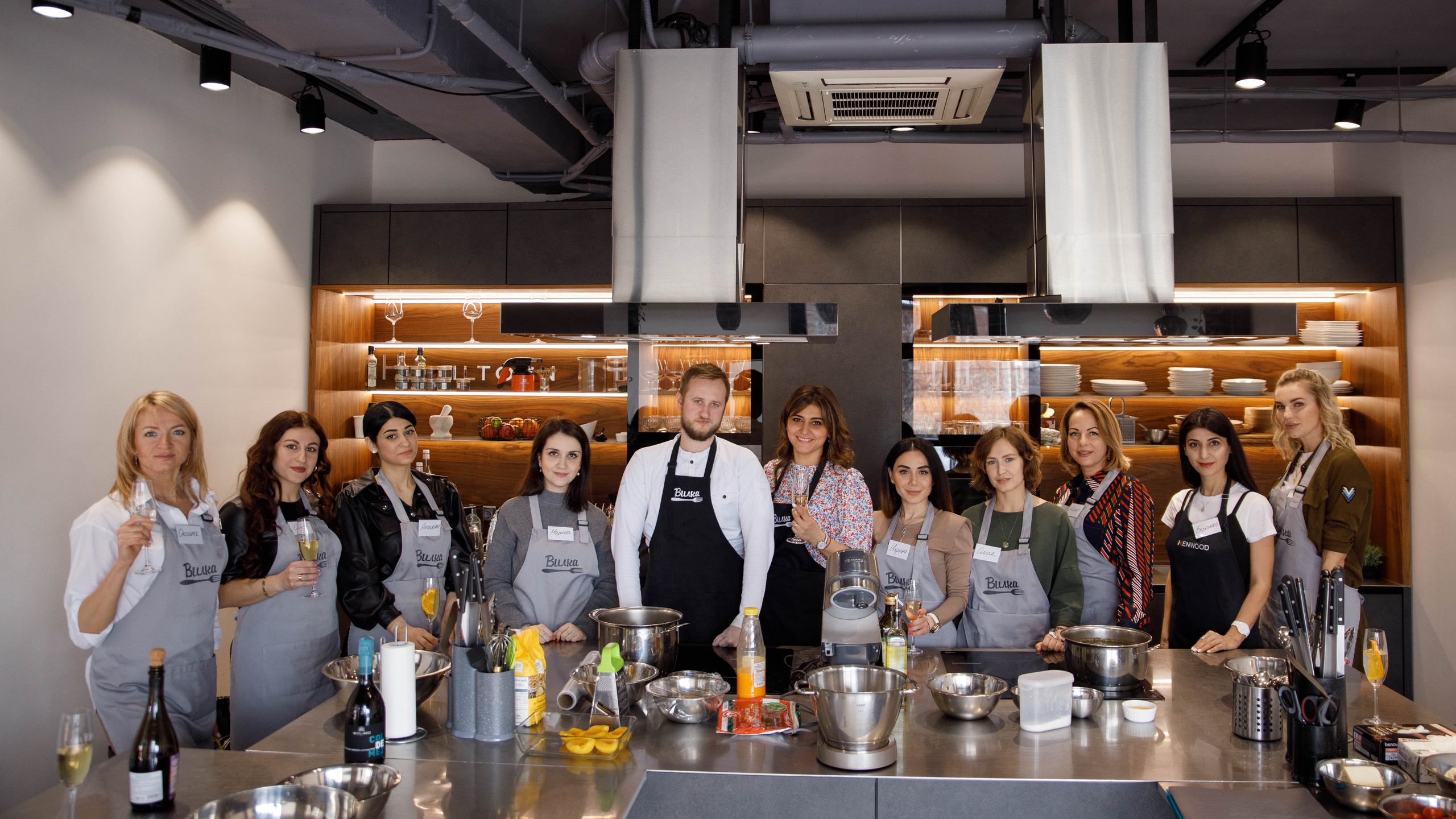 ДР Оксаны. Вилка Кулинарная студия. Фотограф Андрей Баксов