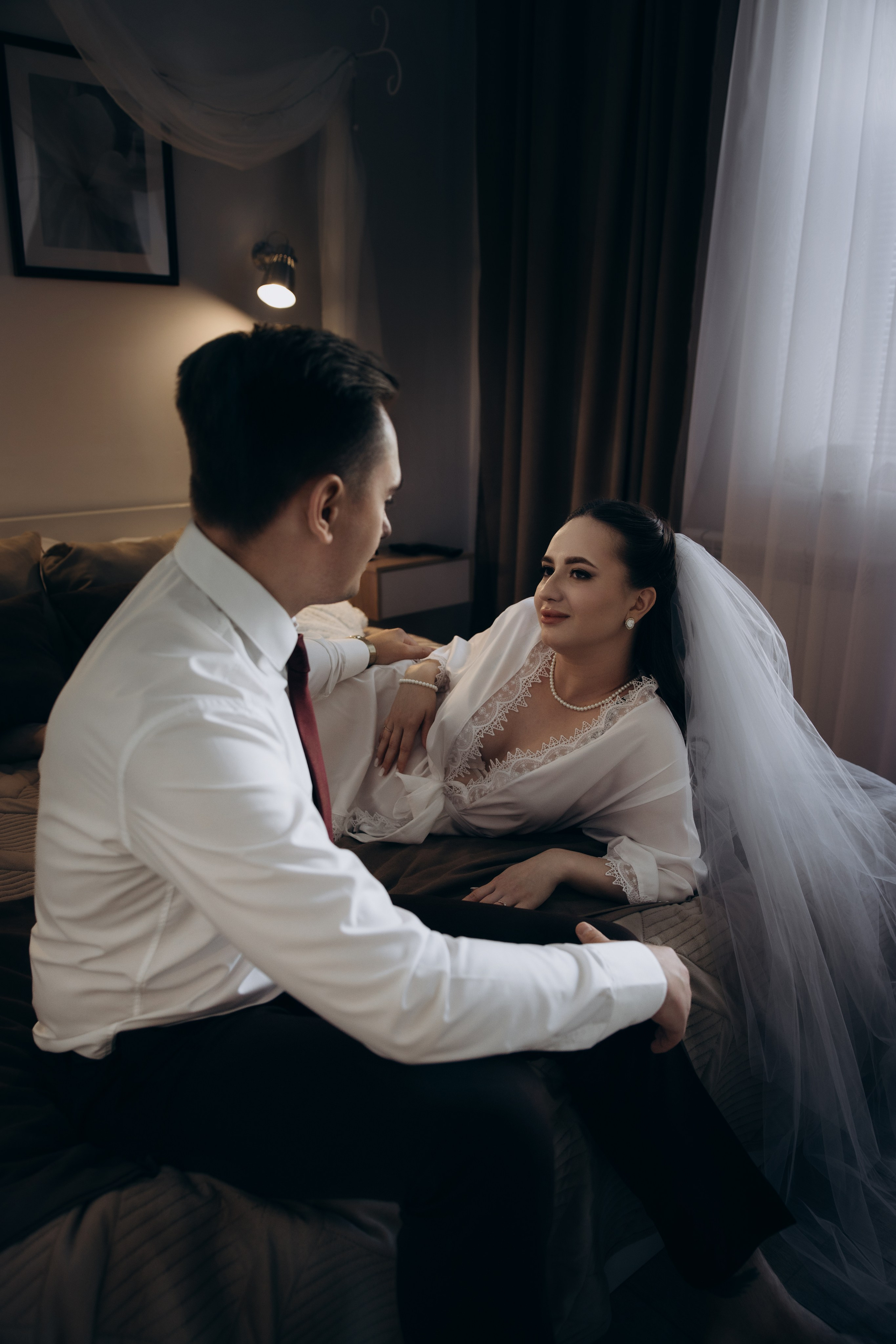 Свадебная фотосъемка в Пензе: Ольга и Владислав в отеле и студии «Перспектива»