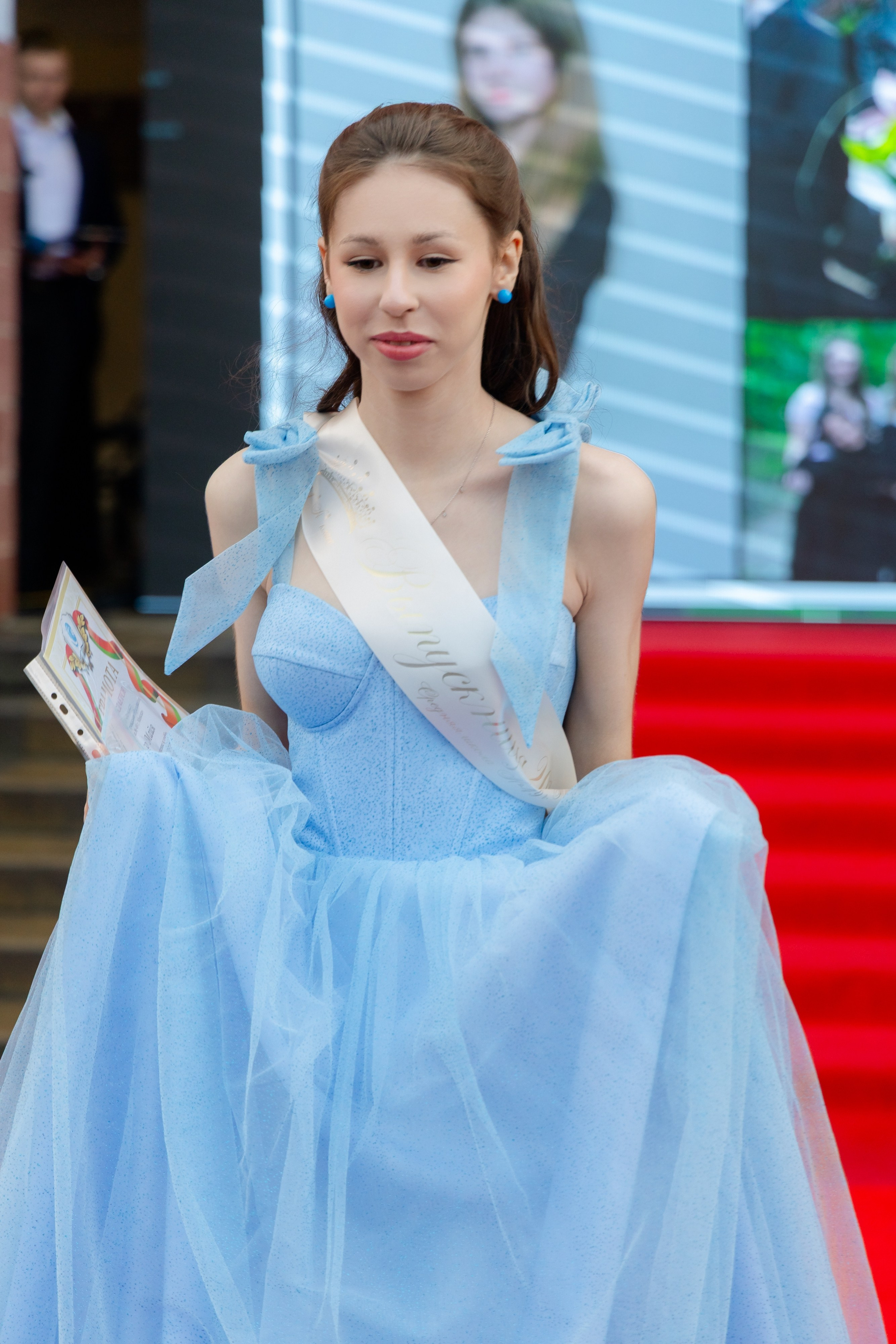 Школьный выпускной 2025 год в Минске, Беларуси. Свадебный фотограф в Минске/Беларуси Сергей Спиридонов