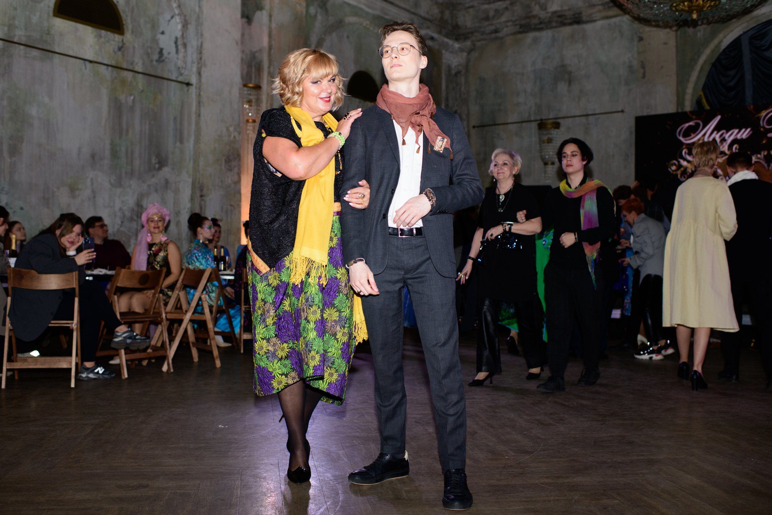 Репортаж модного показа «Люди брендов». Организация и проведение фотосъемок в Санкт-Петербурге. Фотограф Смирягин Илья