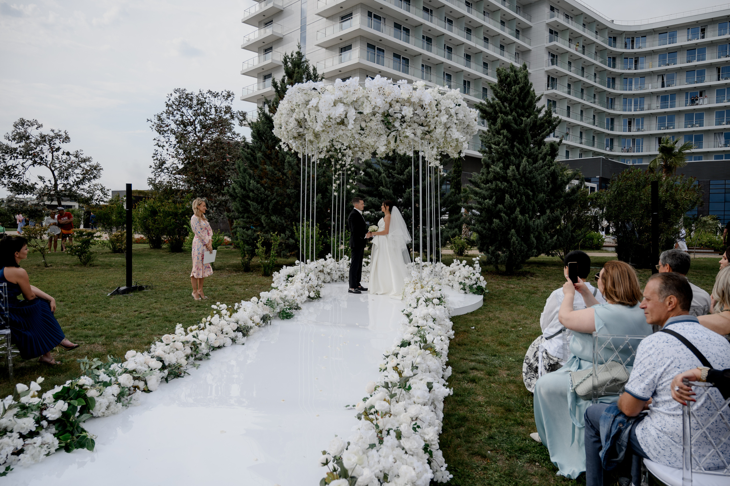 Елизавета & Сергей. Сергей Каба|Свадебный фотограф Сочи - атмосфера торжества остается с в