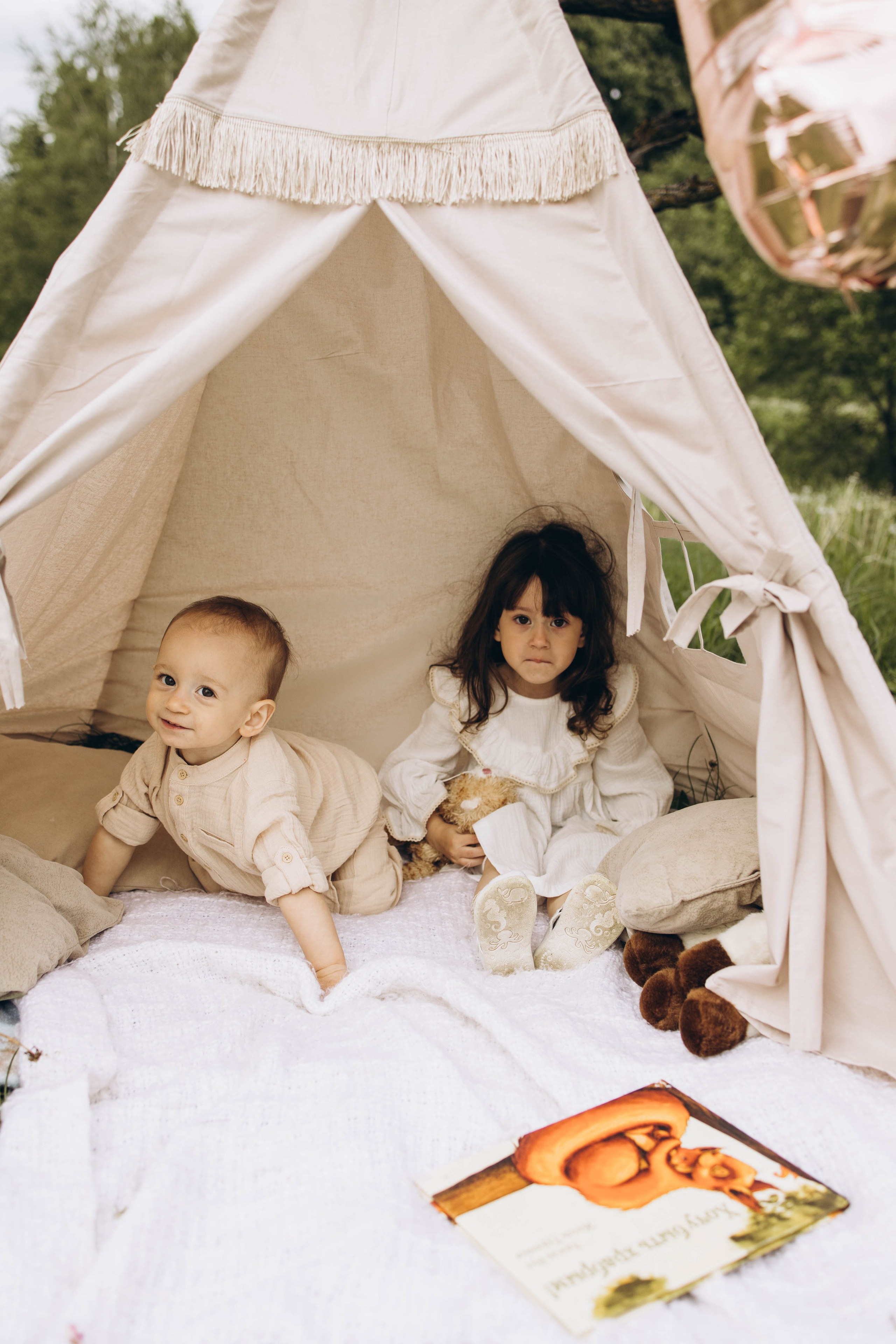 Маша, Женя, Ариана и Мирон. Семейный фотограф в Москве Виктория Ястребинская