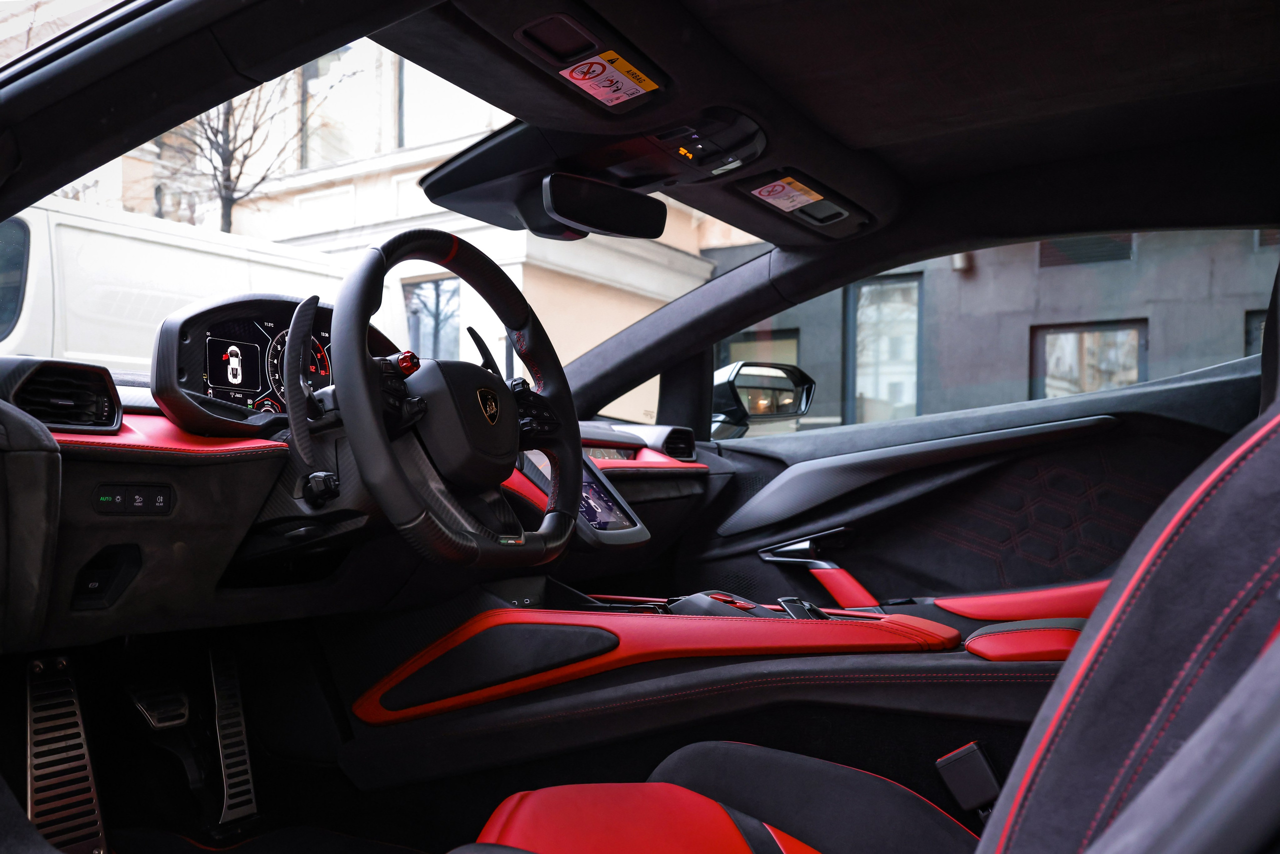 2024 Lamborghini Revuelto 6.5 AMT. Mixturecaptures