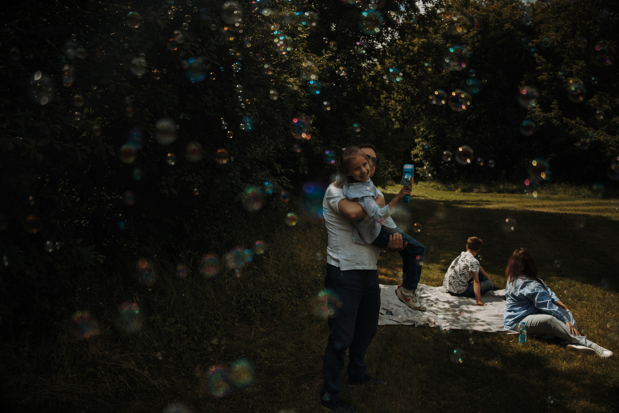 Семейная фотосессия с собаками в парке. Фотограф-анималист в Москве Екатерина Тихонова