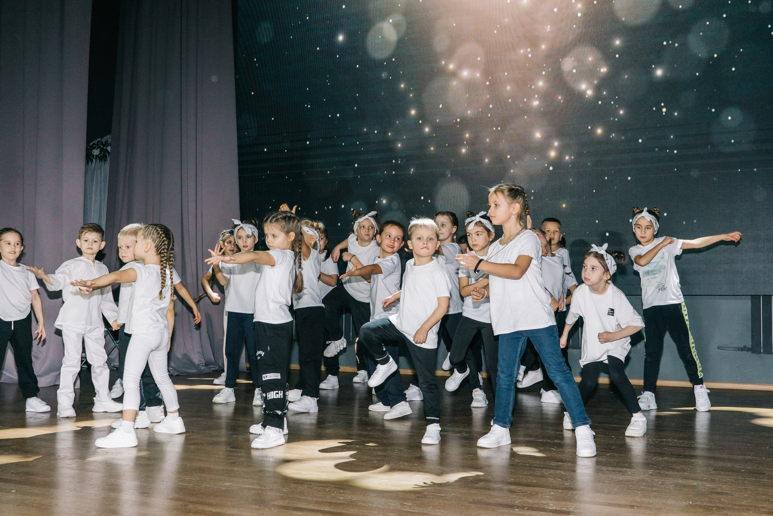 Отчетные концерты Fresh_Air. Женский фотограф в Москве Анастасия Сидорова