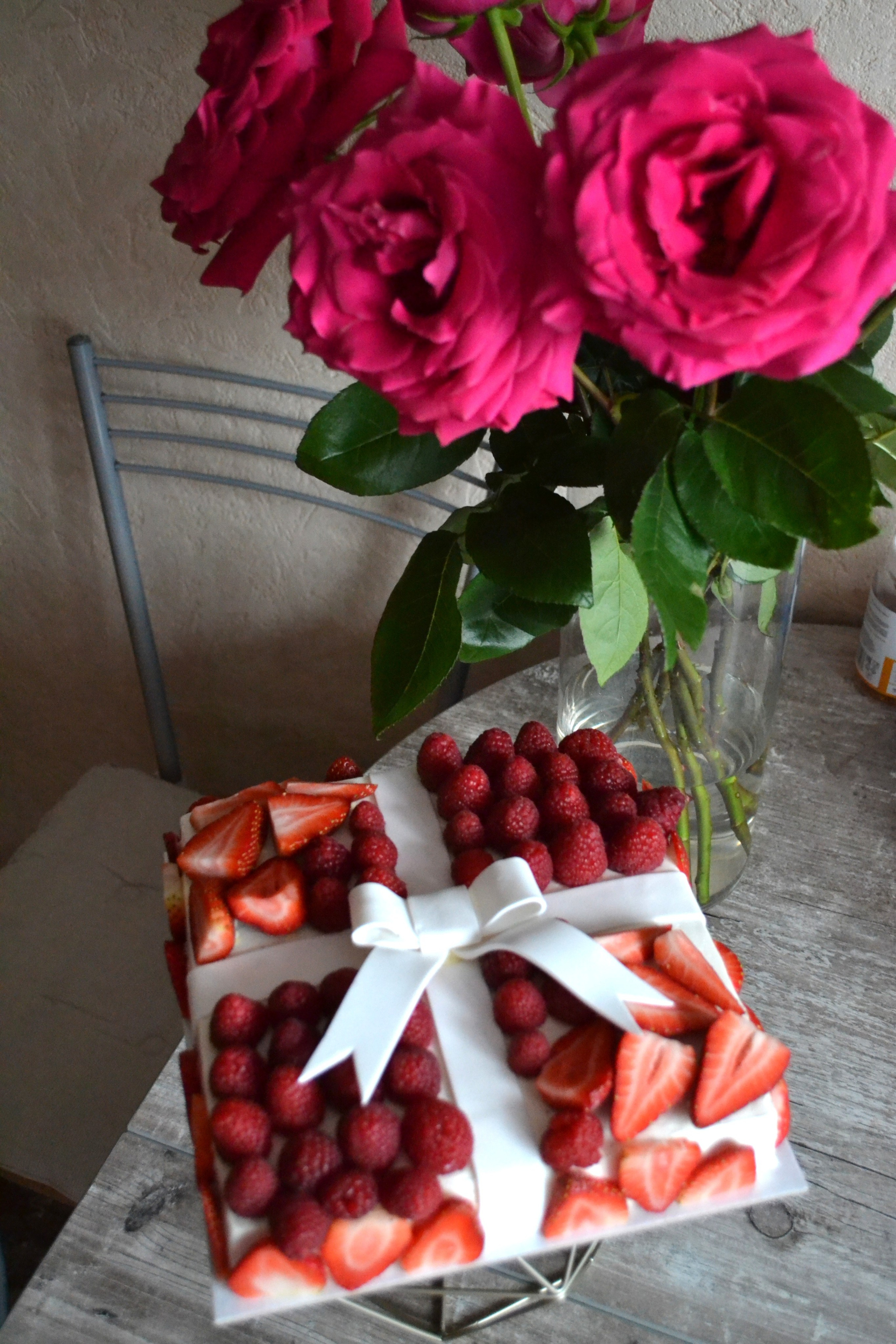 Торты на праздники. Семейная кондитерская. Торты и десерты на заказ в Москве и области