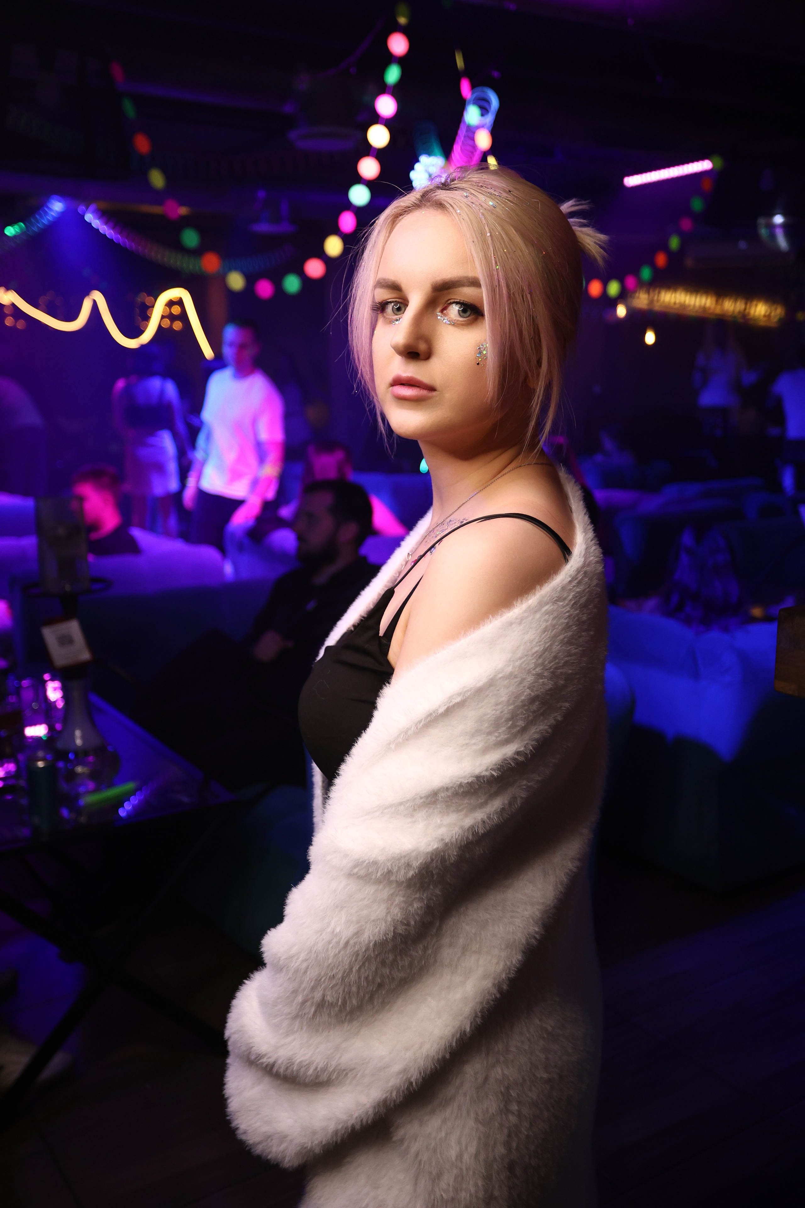 Neon Party 01.08.25. Мята Спортивная — Кальянная, караоке, бар в Минске