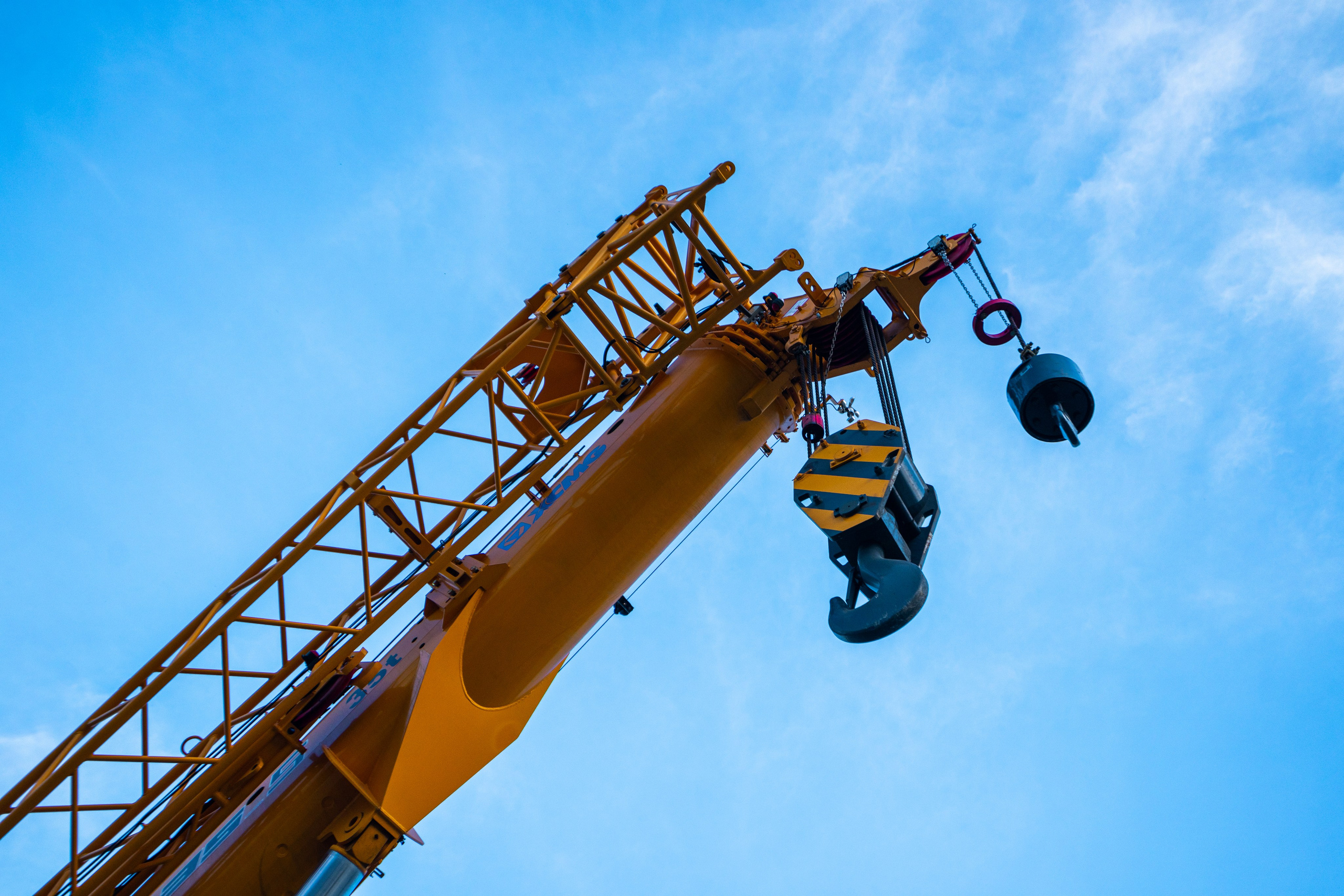 Контент: XCMG Хабаровск. Ваня Ежик — фотограф