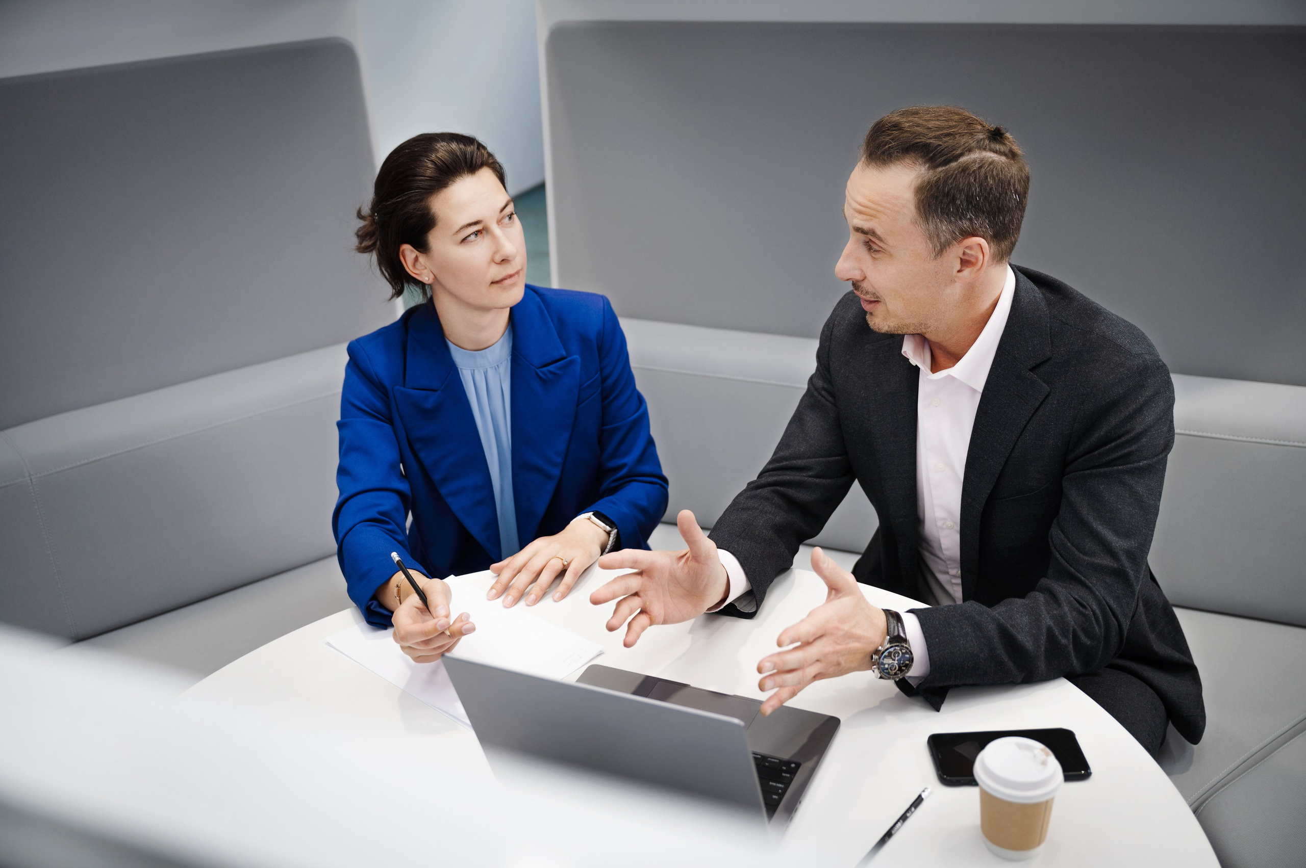 Переговоры в цифровом пространстве "Цифергауз"  в Новой Голландии Санкт Петербург. 