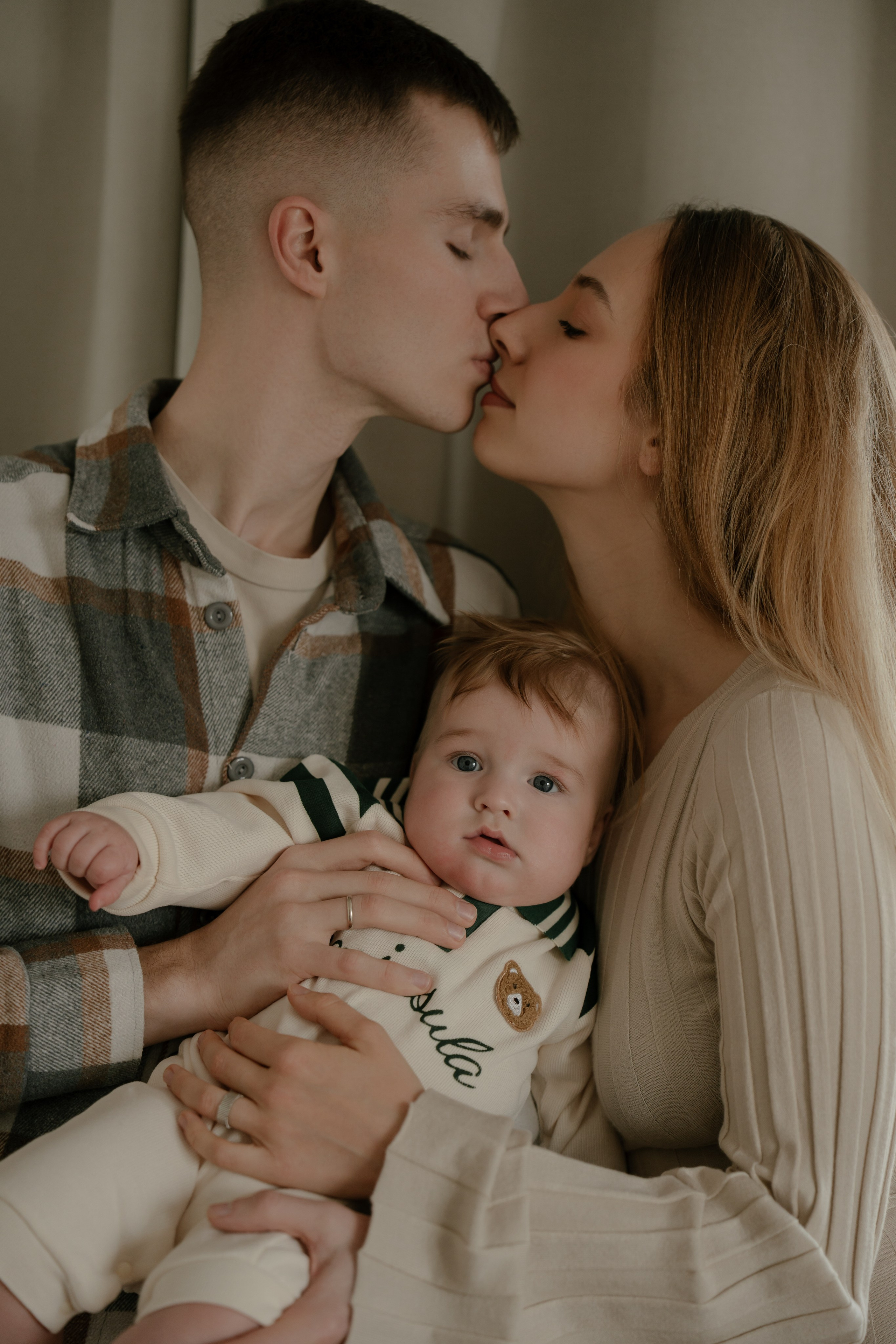 У вас дома. Свадебный и семейный фотограф в Москве и Красногорске — живые кадры | Анастасия Тихонова