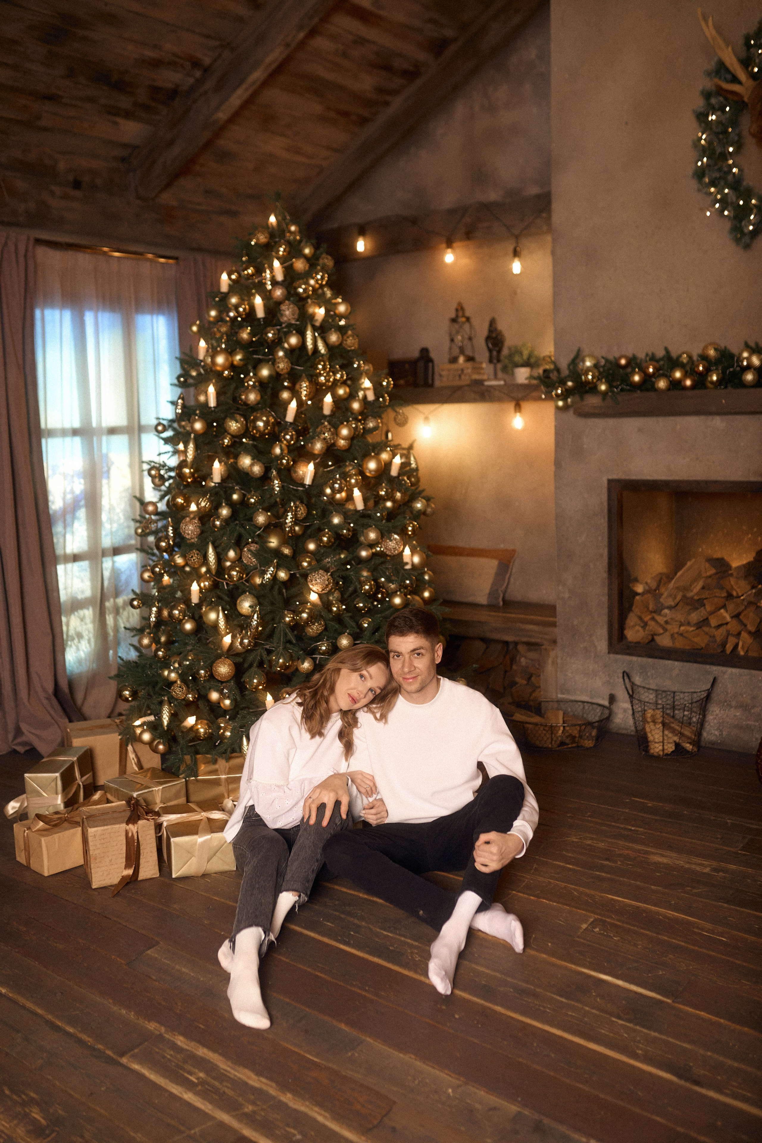 Семейная новогодняя фотосессия в студии. Сестры Карабаза. Фотографы и ретушеры в Москве и Санкт-Петербурге