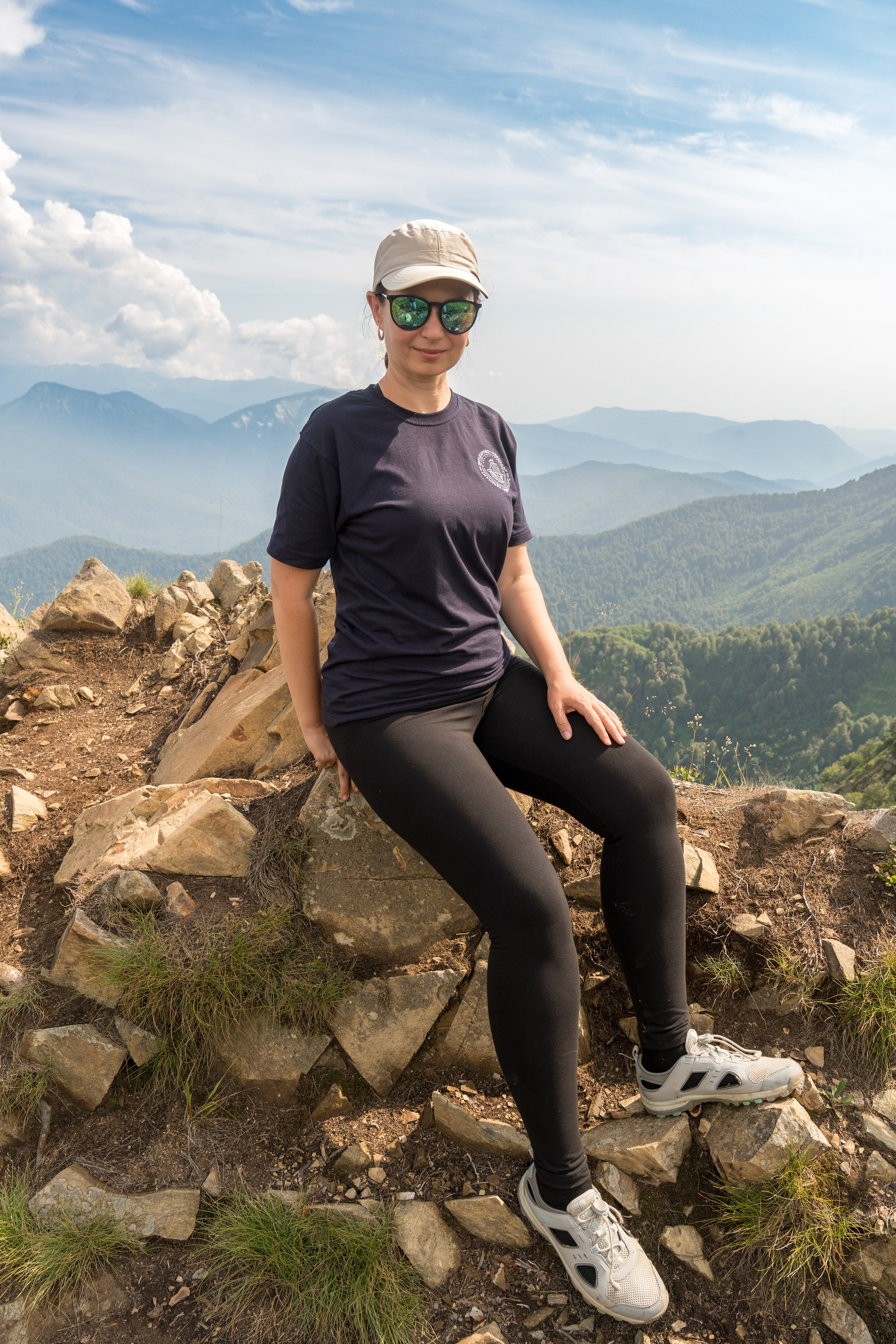 MICE мероприятие для компании «Доставка морем»: хайкинг к Ачипсинским водопадам. Репортажный фотограф в Красной Поляне и Сочи Павлюченко Екатерина