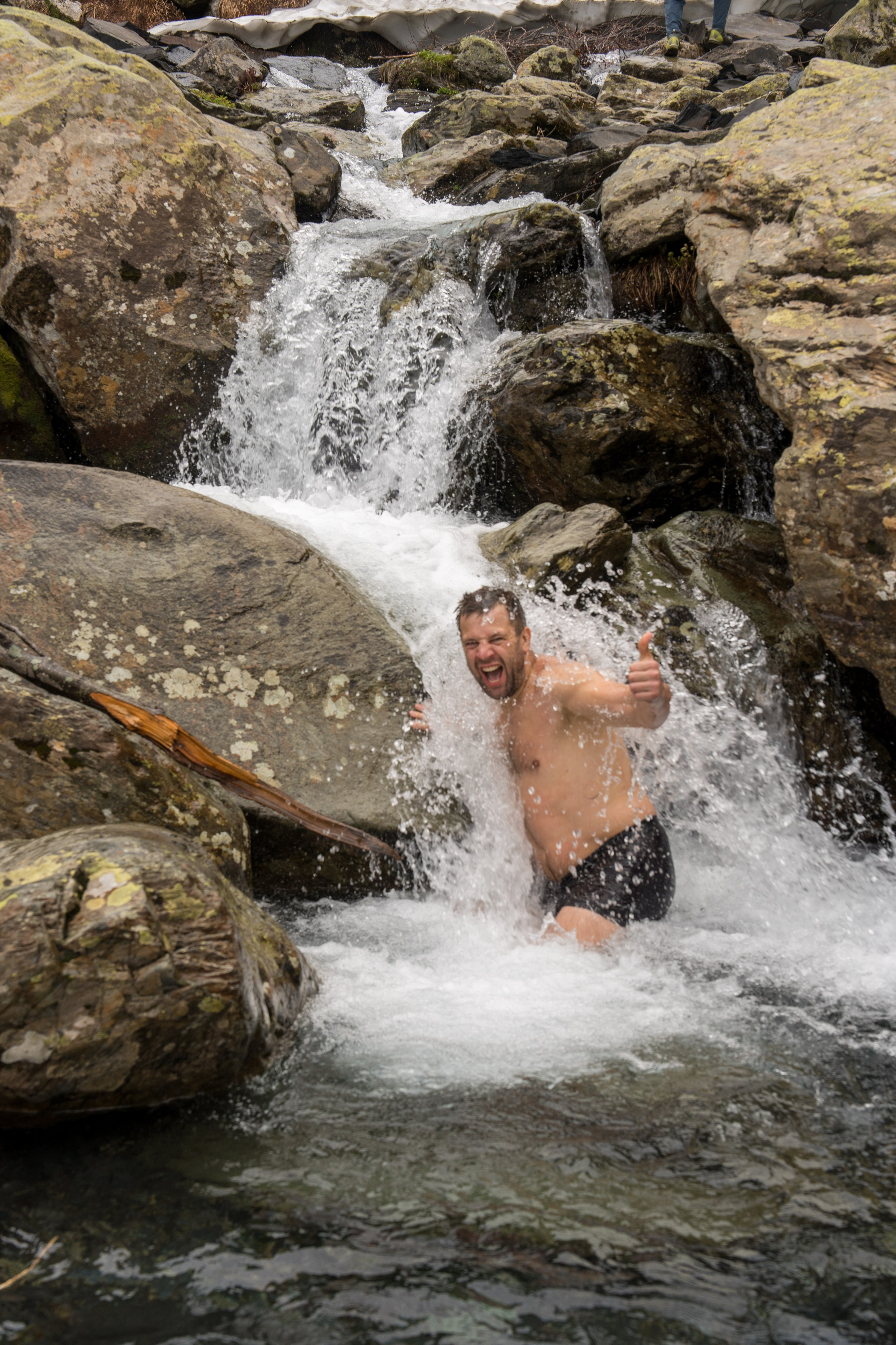 MICE мероприятие для компании «Доставка морем»: хайкинг к Ачипсинским водопадам. Репортажный фотограф в Красной Поляне и Сочи Павлюченко Екатерина
