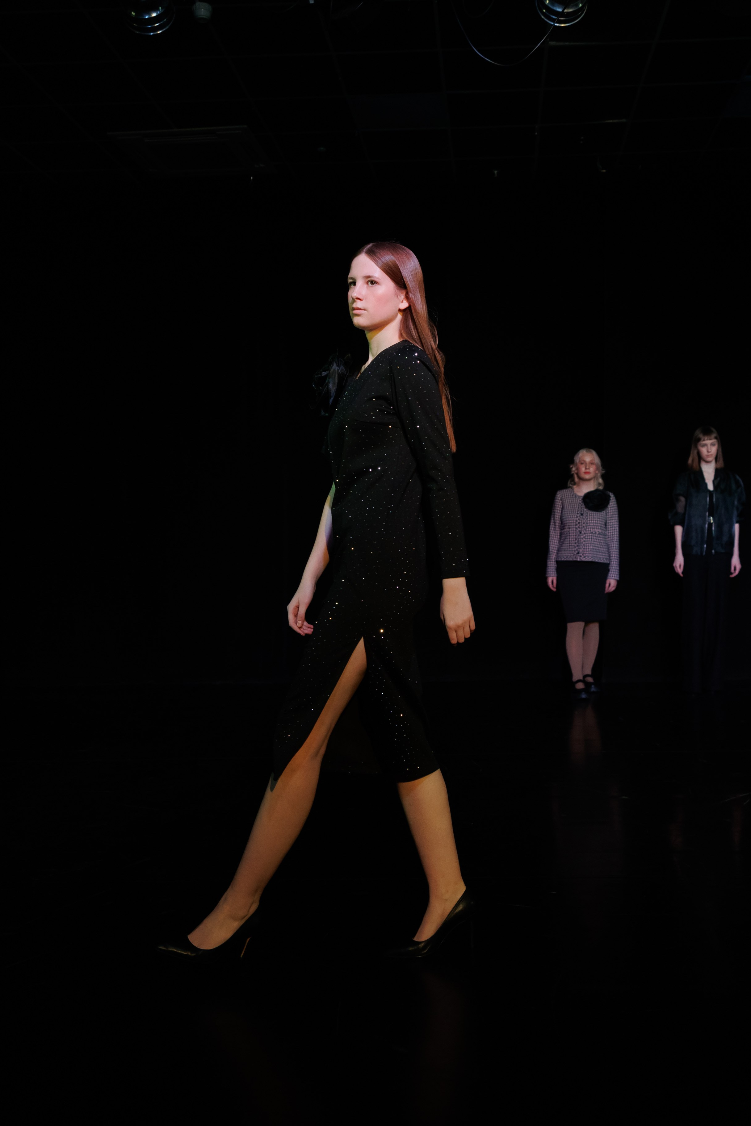Показ коллекций Новосибирских дизайнеров для Fly Production. Фотограф Новосибирск — Наталья Гресь