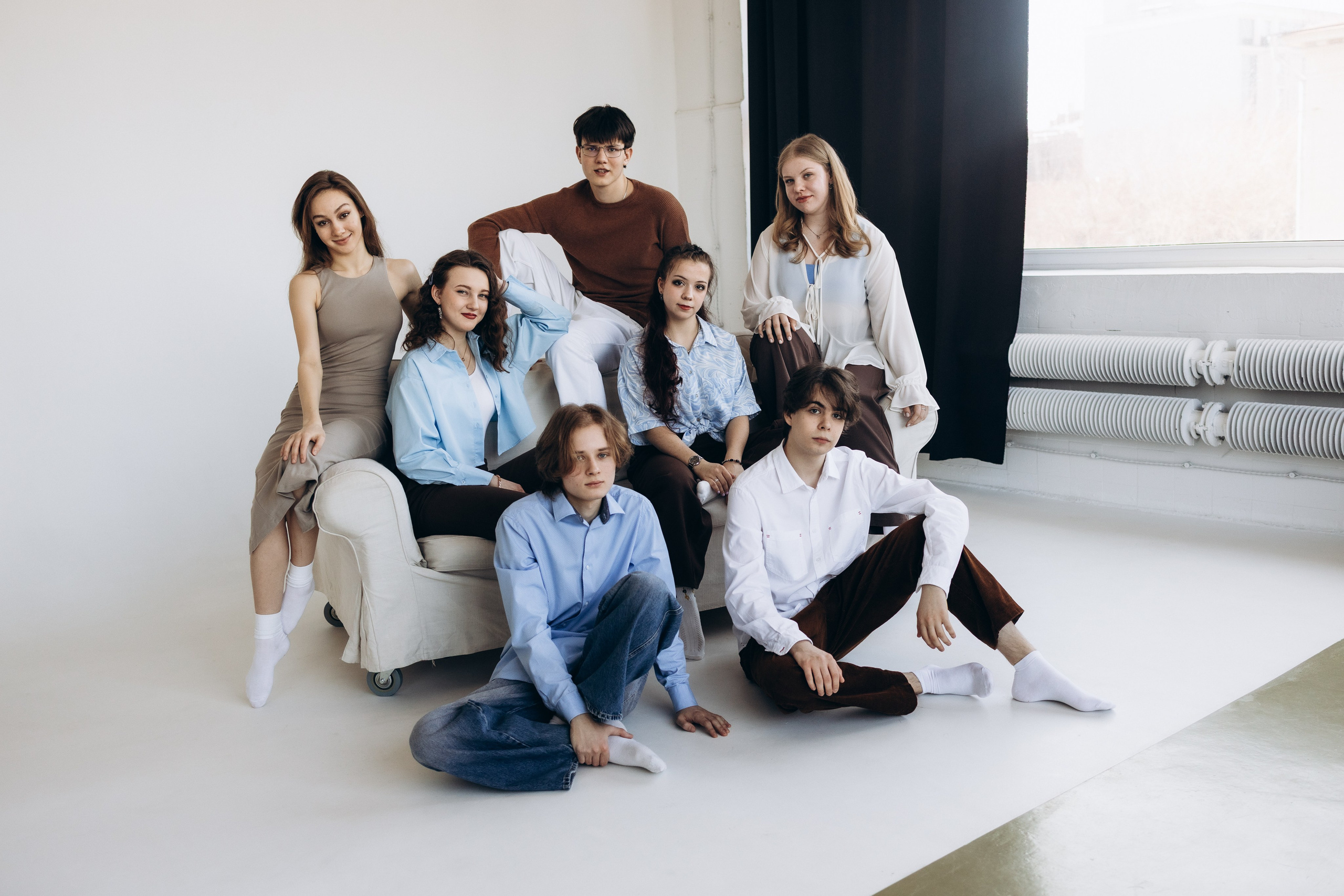 Фотосессия выпускного класса. Фотограф Артем Бросов в Санкт-Петербурге и Дубае