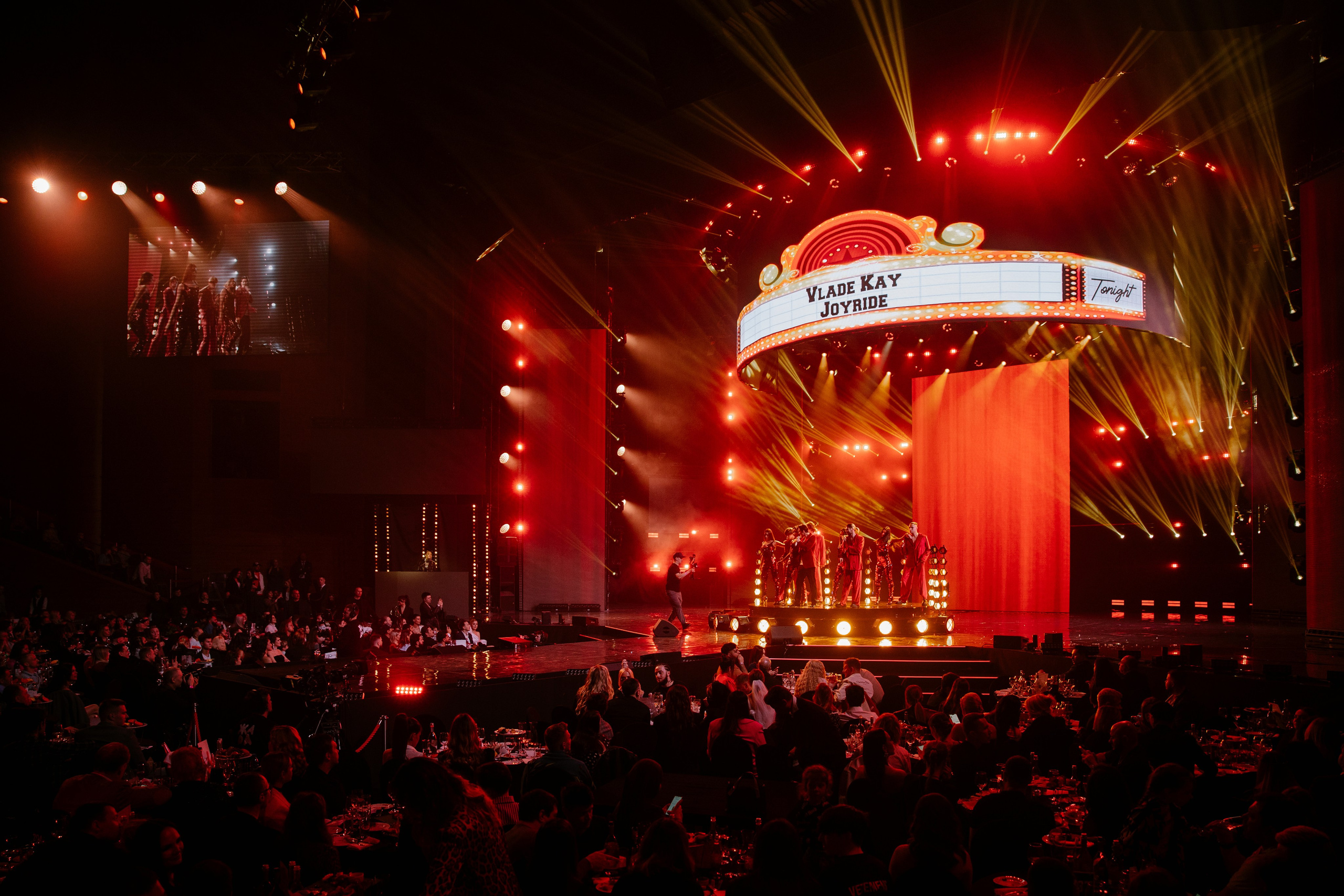 ЖАРА ТВ. Светский фотограф — Анисина Ирина