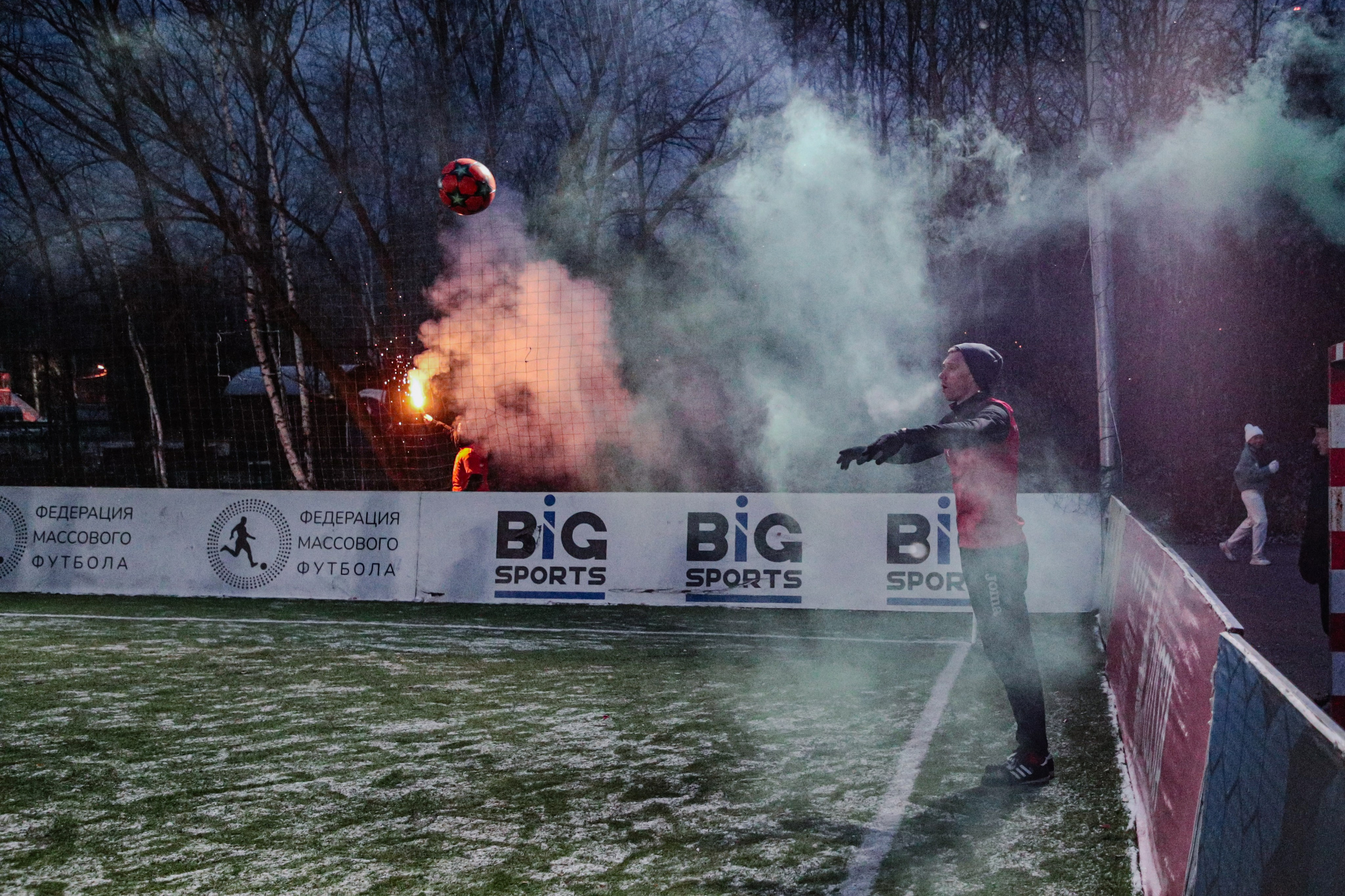 Футбол, ЛФЛ. Фотограф в Москве портреты | репортажи | спорт