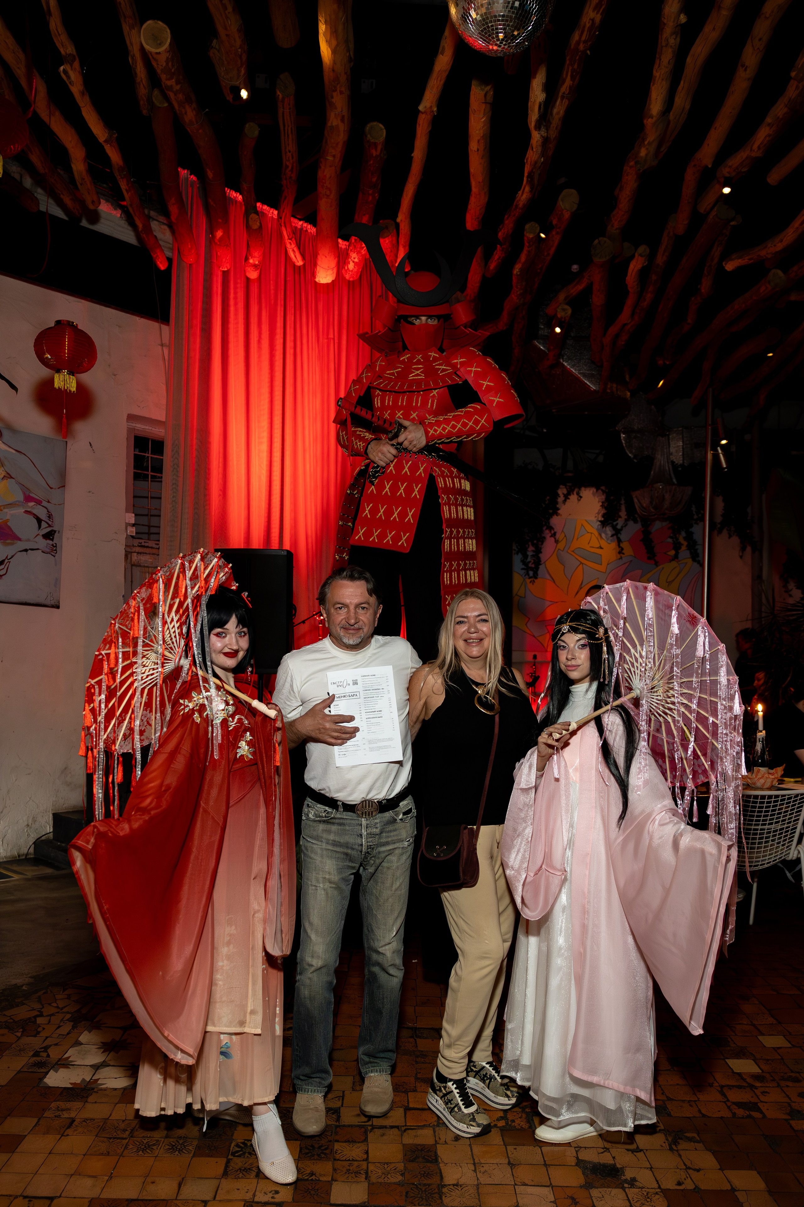 Азия в Гастродворе. Дженбаз Павел — фотограф в Ялте