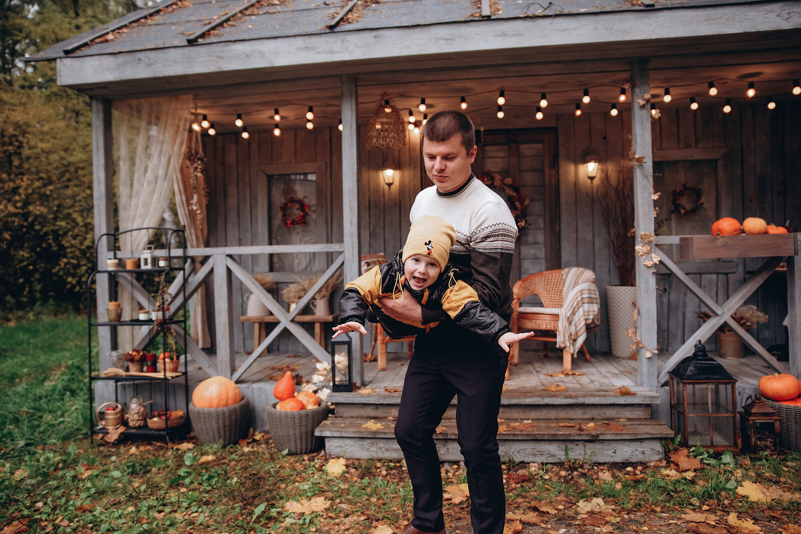 Осенняя фотосессия Виктории, Максима и Макара. Семейный фотограф Ярославль Екатерина Охлопкова