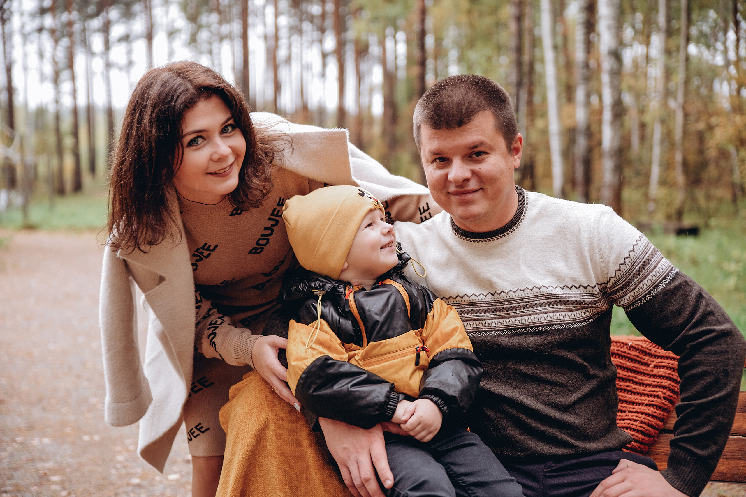 Осенняя фотосессия Виктории, Максима и Макара. Семейный фотограф Ярославль Екатерина Охлопкова