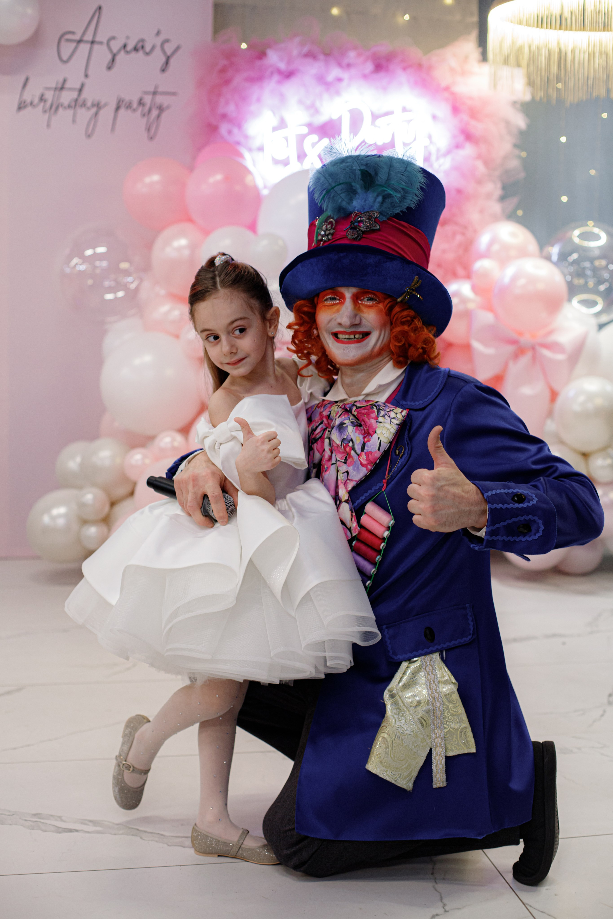 ASIA'S BIRTHDAY PARTY. Photokarish