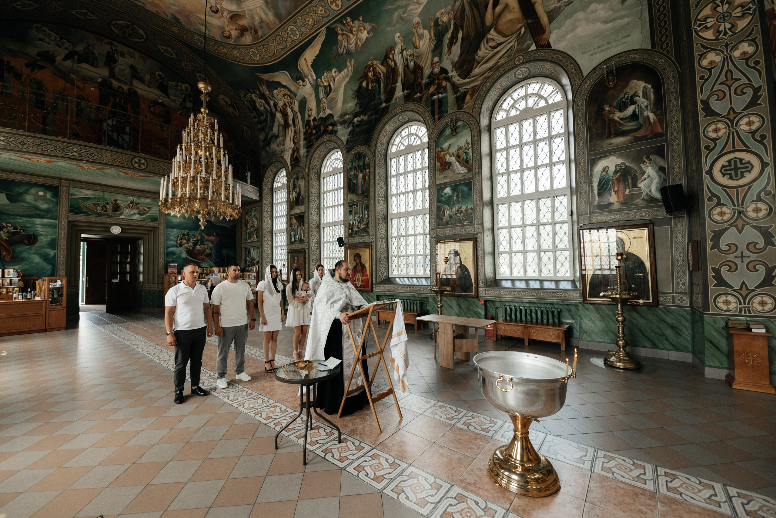 Таинство крещения Артёма. Фотограф Елена Кучук