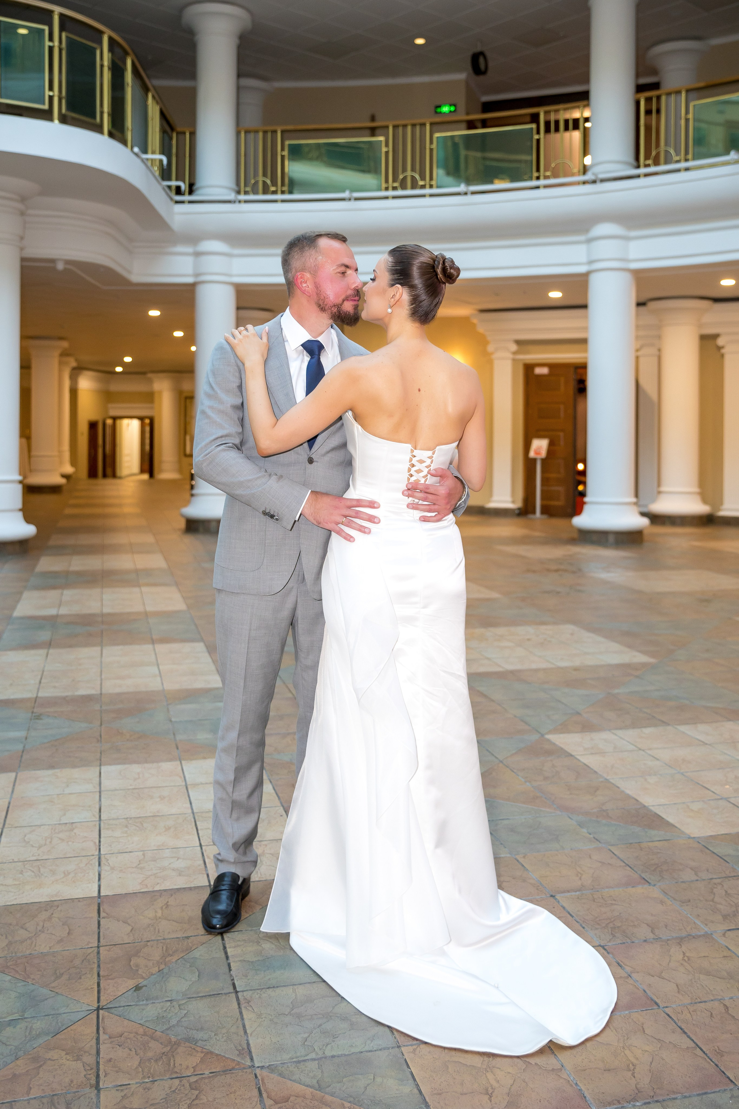 Роман и Елена. Фотограф FOTOBANKA