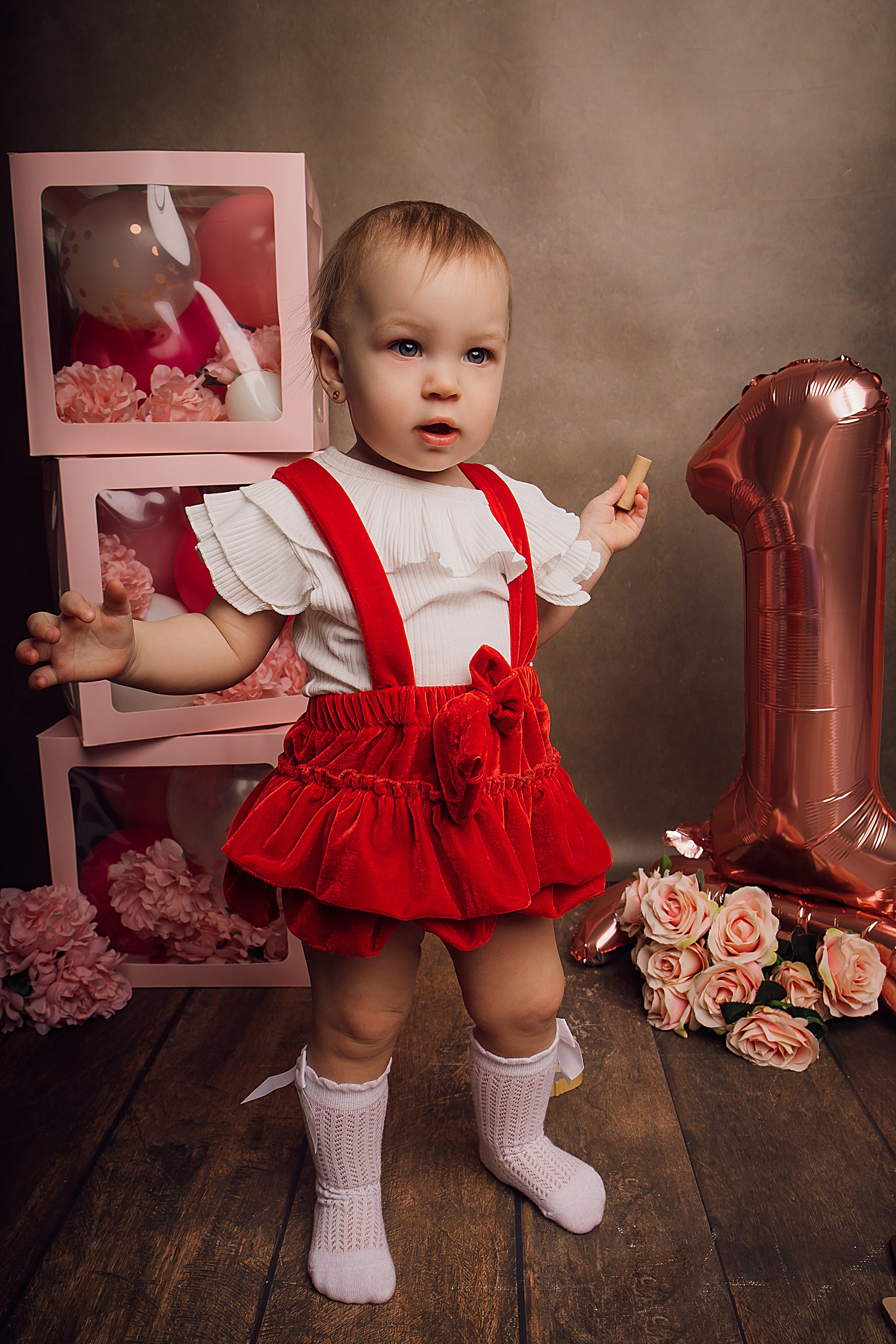 Кира 1 годик