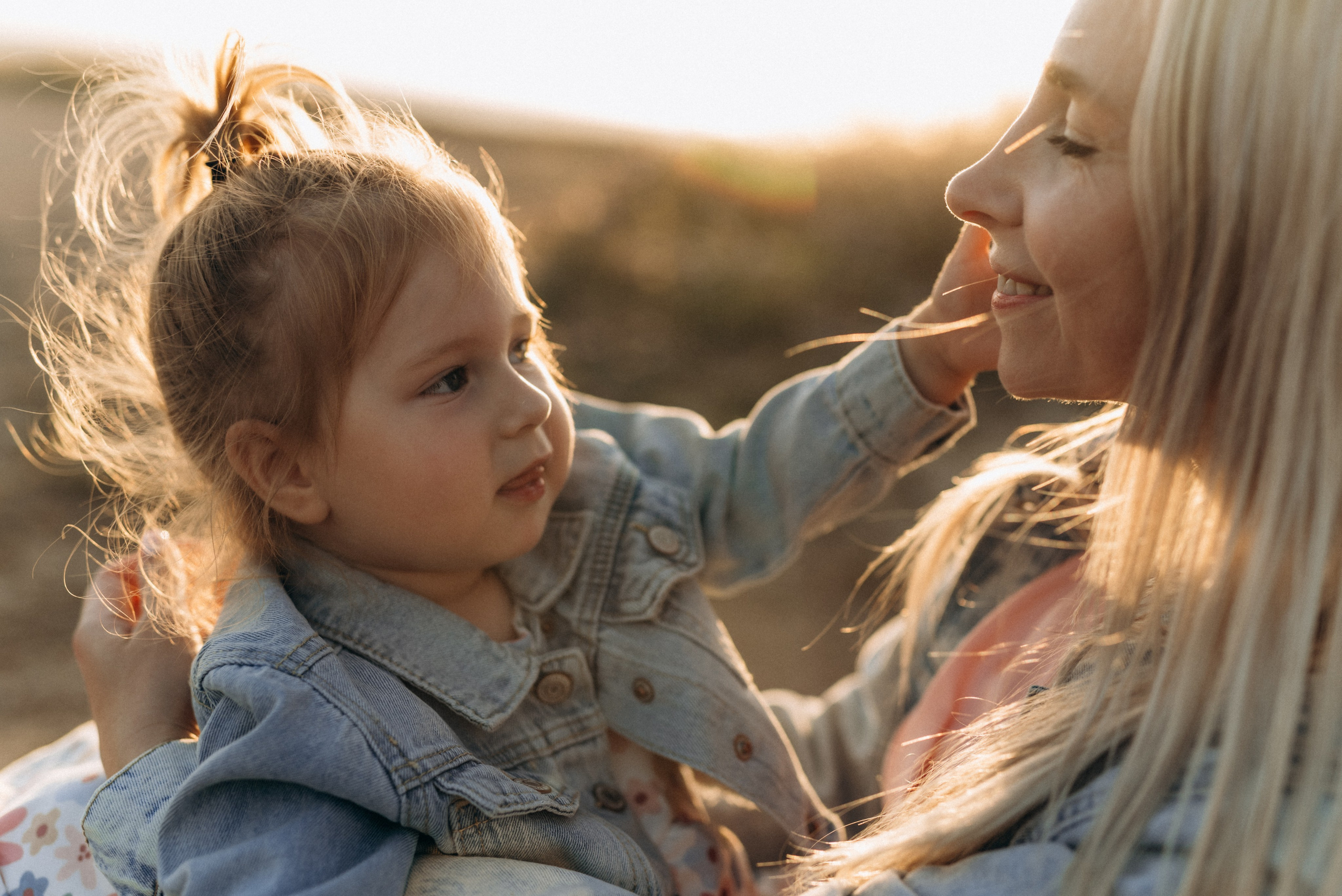 Family: Iryne, Misha & Mira. Family photographer in Israel | Alesya Superfin