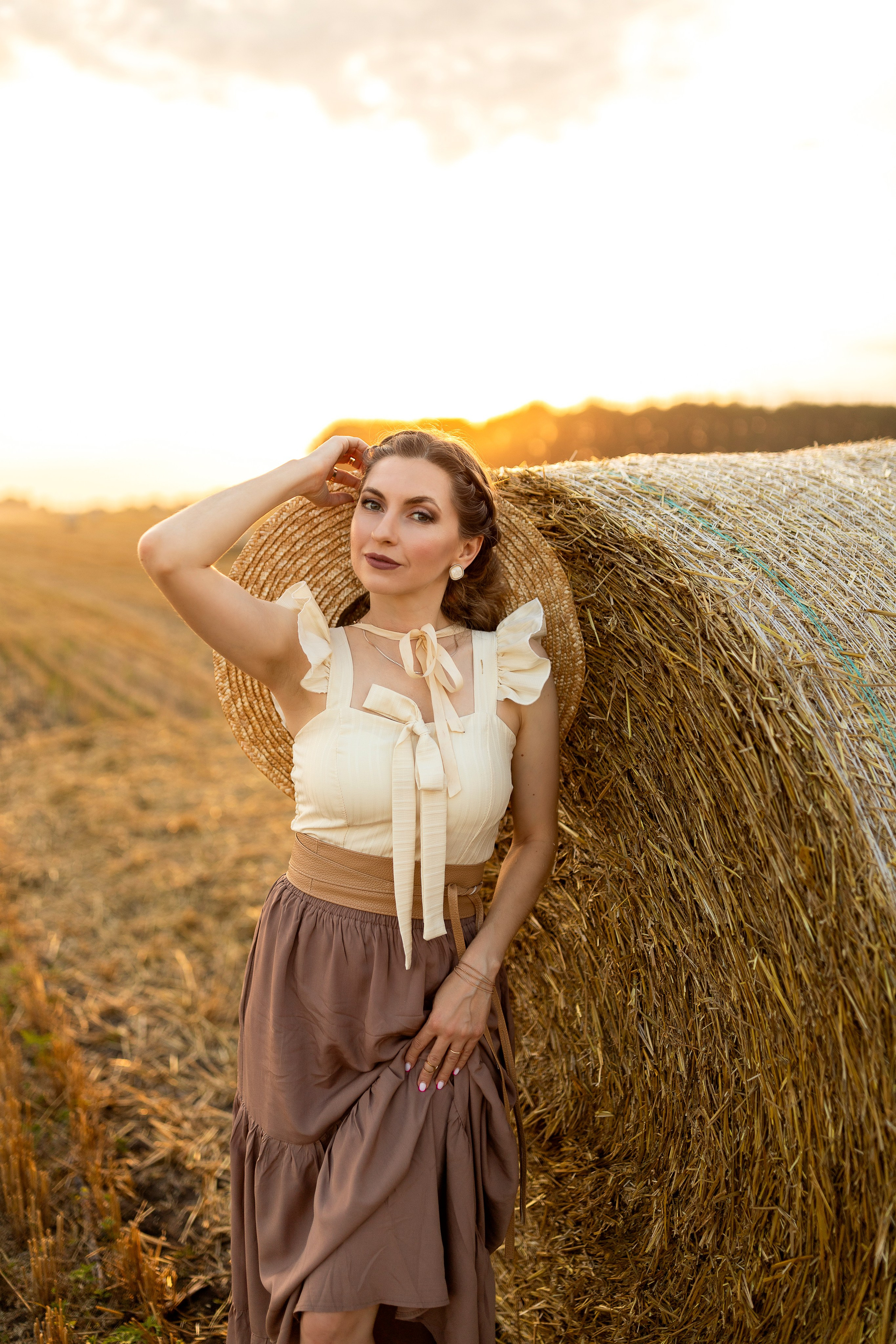 На сеновале. Настасья Перова Фотограф