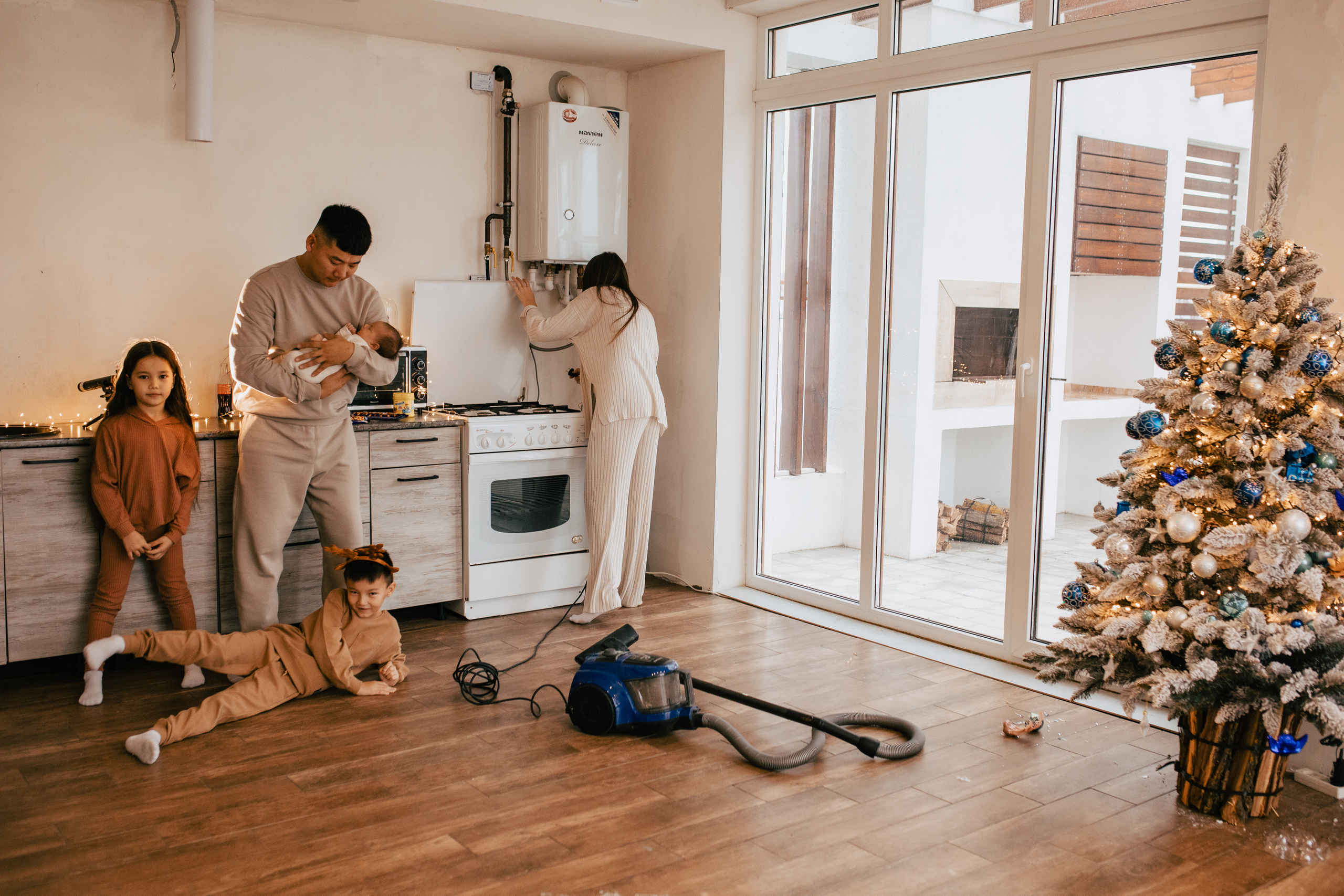 Домашняя съемка большой семьи. Фотограф новорожденных, детей и беременности г. Волгодонск Дарья Илькова