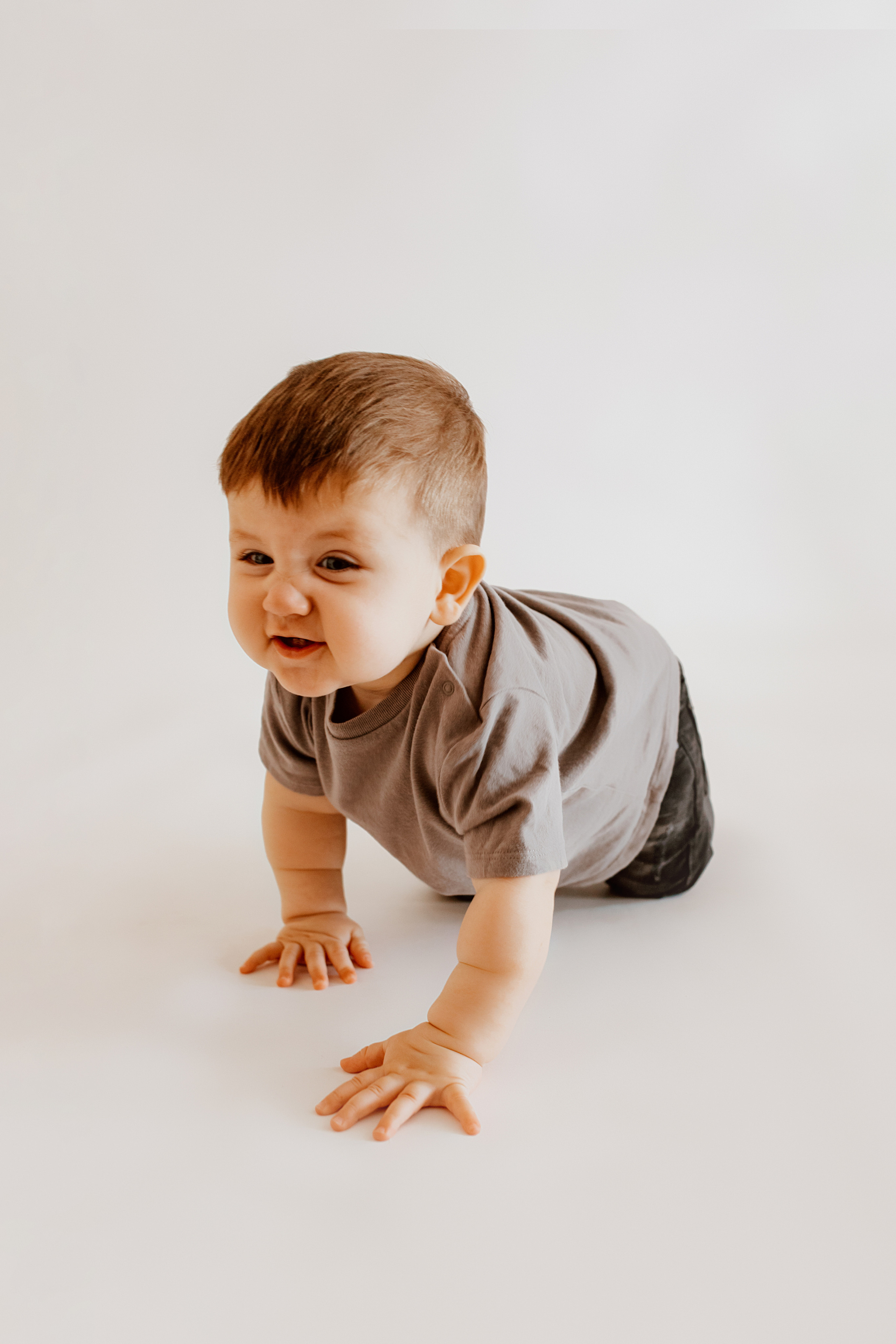 Семейная фотосессия Димы Юли и Левушки. Фотограф новорожденных, детей и беременности г. Волгодонск Дарья Илькова