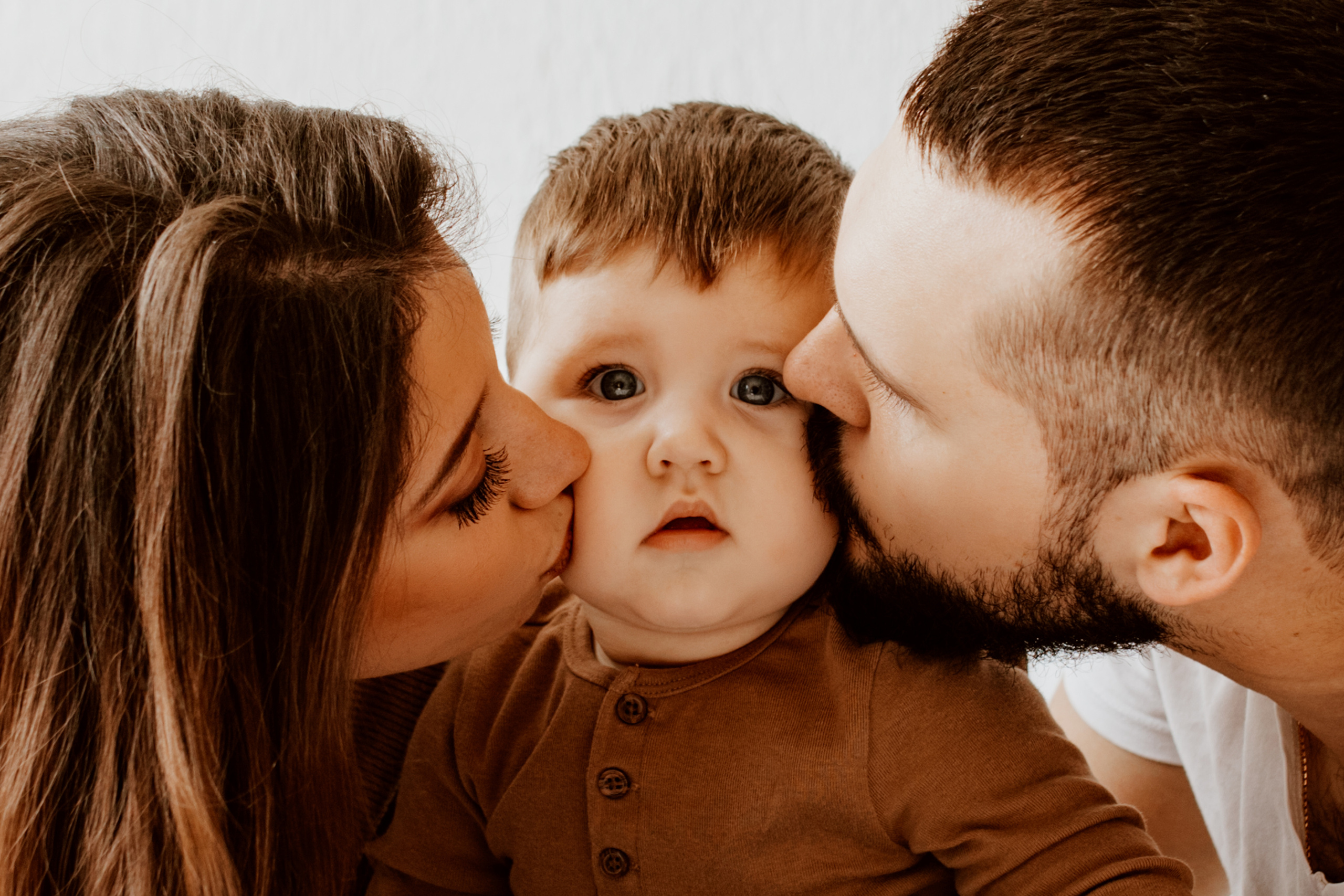 Семейная фотосессия Димы Юли и Левушки. Фотограф новорожденных, детей и беременности г. Волгодонск Дарья Илькова