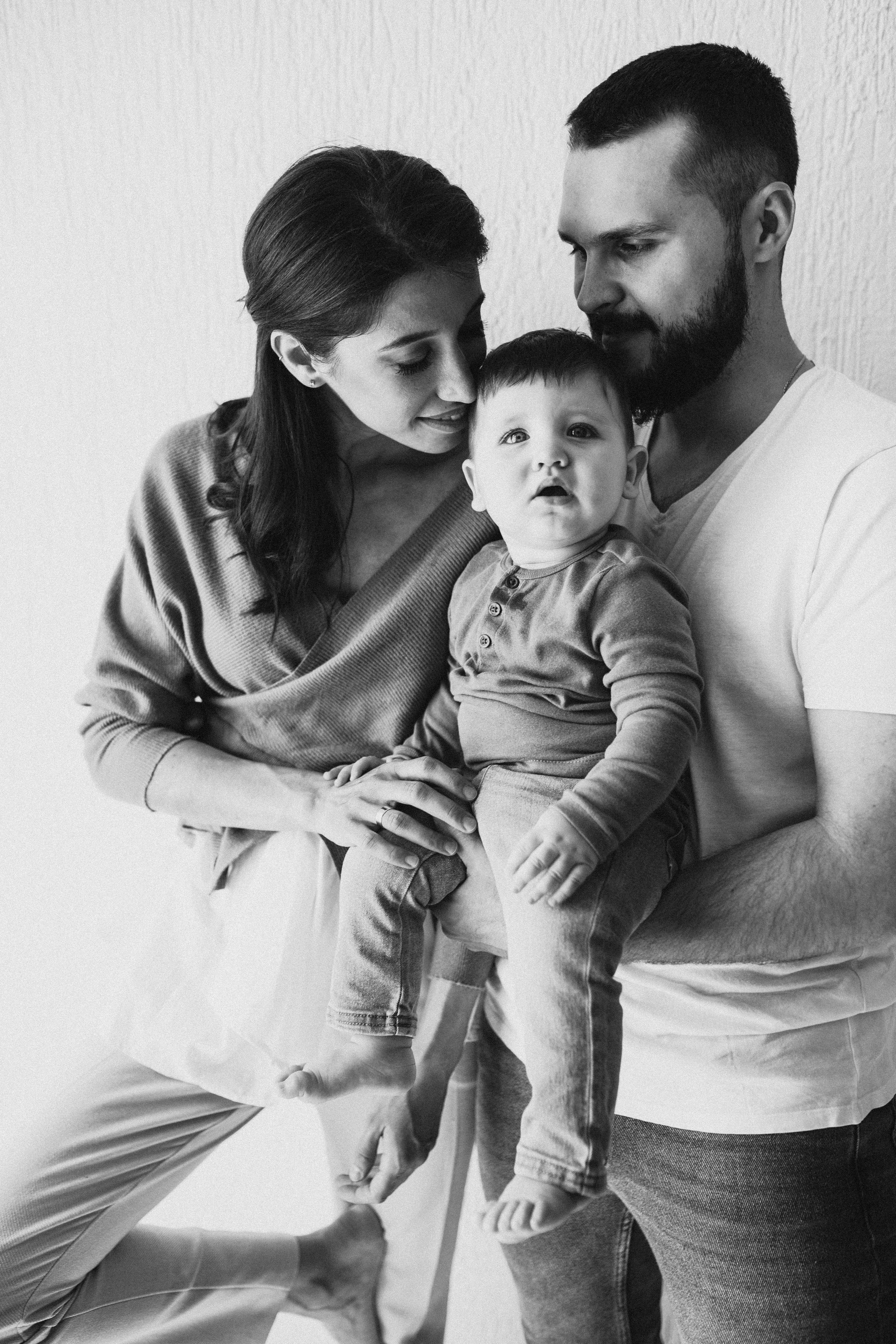 Семейная фотосессия Димы Юли и Левушки. Фотограф новорожденных, детей и беременности г. Волгодонск Дарья Илькова