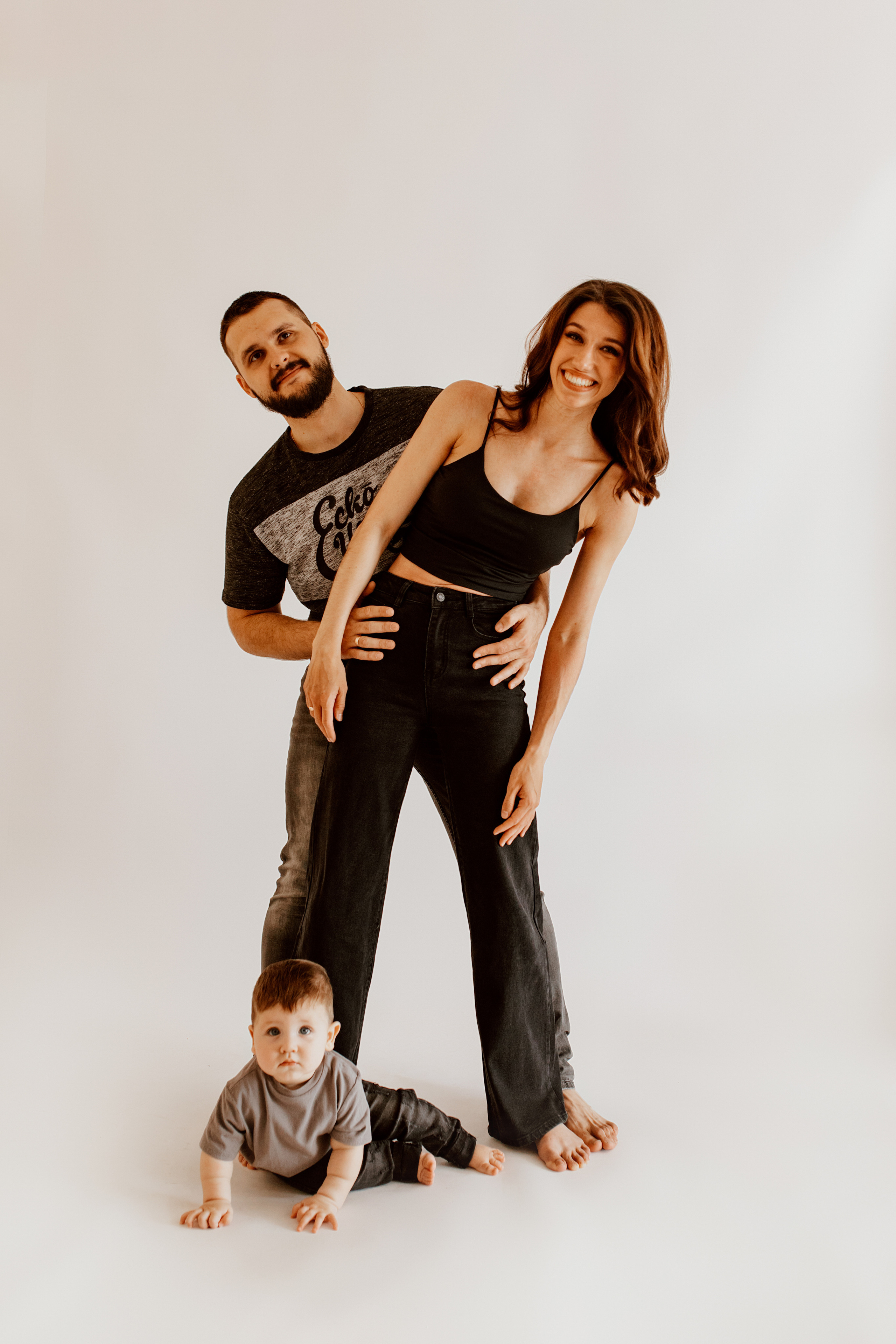 Семейная фотосессия Димы Юли и Левушки. Фотограф новорожденных, детей и беременности г. Волгодонск Дарья Илькова