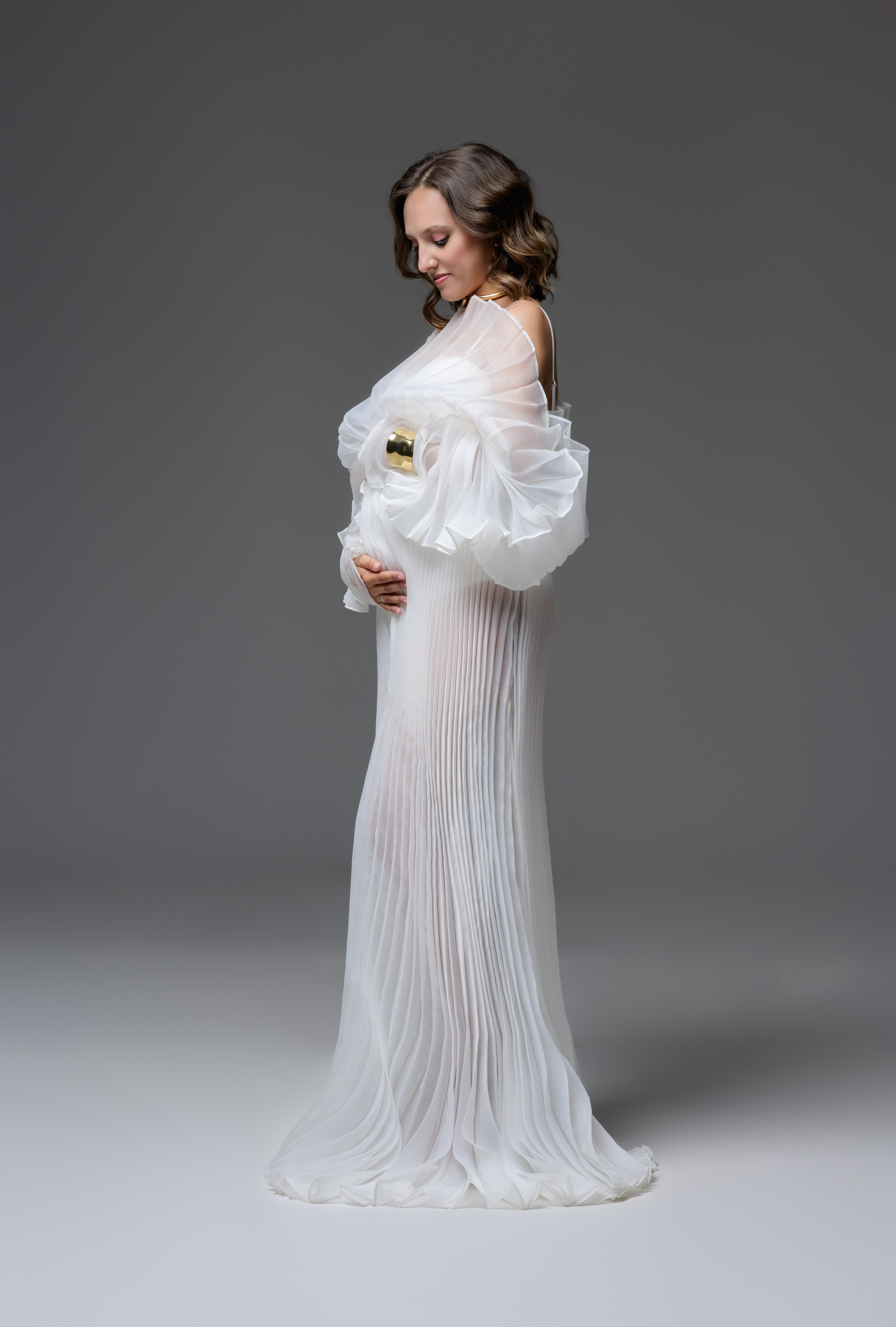 Фотосессия беременности в Крыму. Студийная фотосессия беременности. Стильная беременность. Фотограф беременных Ольга Топоривская.