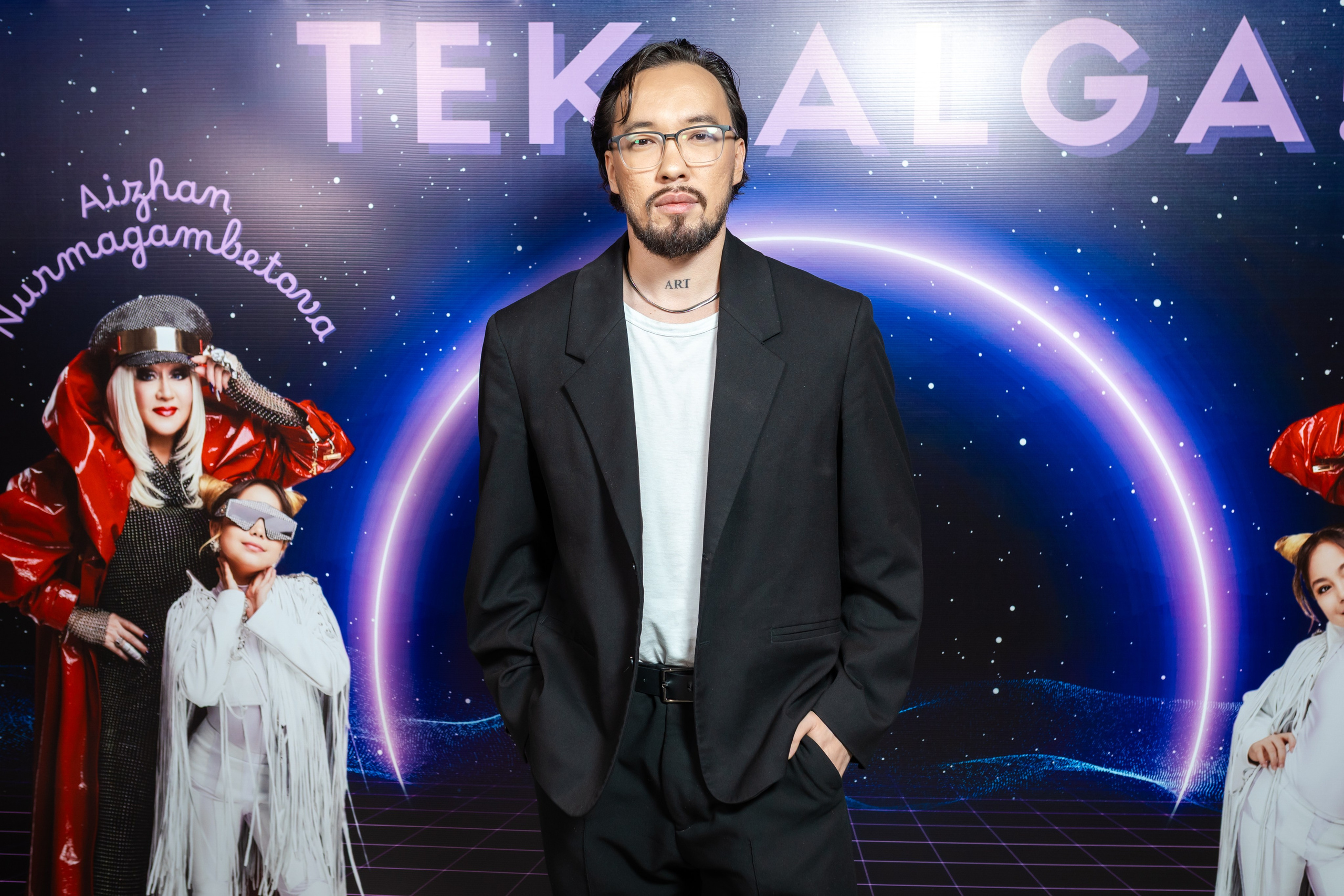 Репортажная фотосъёмка мероприятий в Алматы — презентация клипа | Jora Abramov фотограф. Коммерческий и репортажный фотограф в Алматы — Jora Abramov