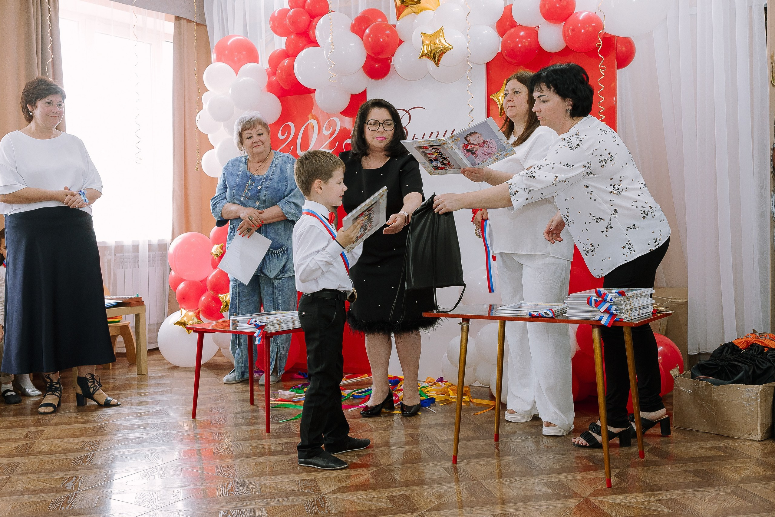 Выпускной в ДС 26. Выпускные альбомы Натальи Бутко: Новороссийск, Анапа, Геленджик