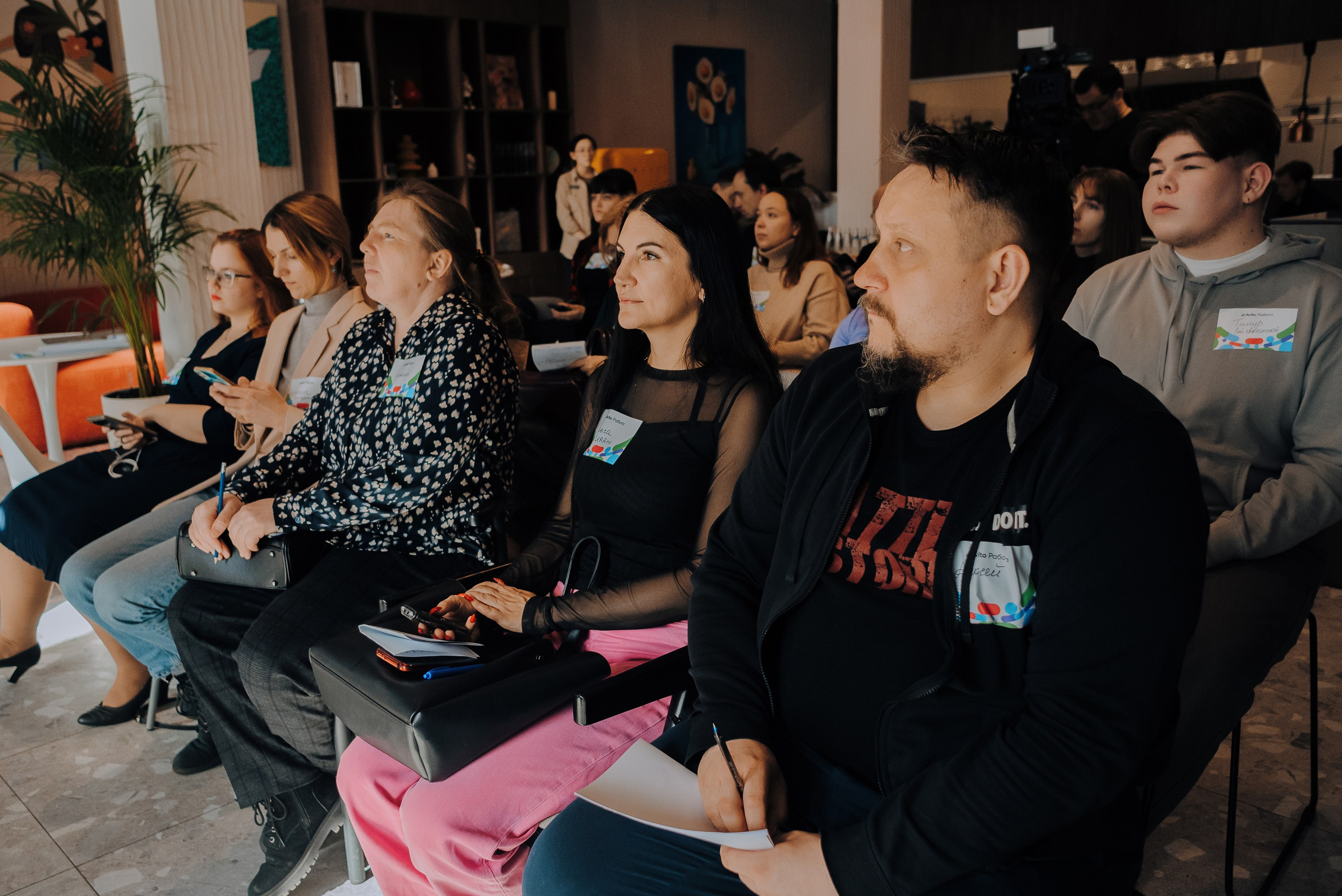 AVITO РАБОТА. Репортажный фотограф Зуев Роман г. Челябинск