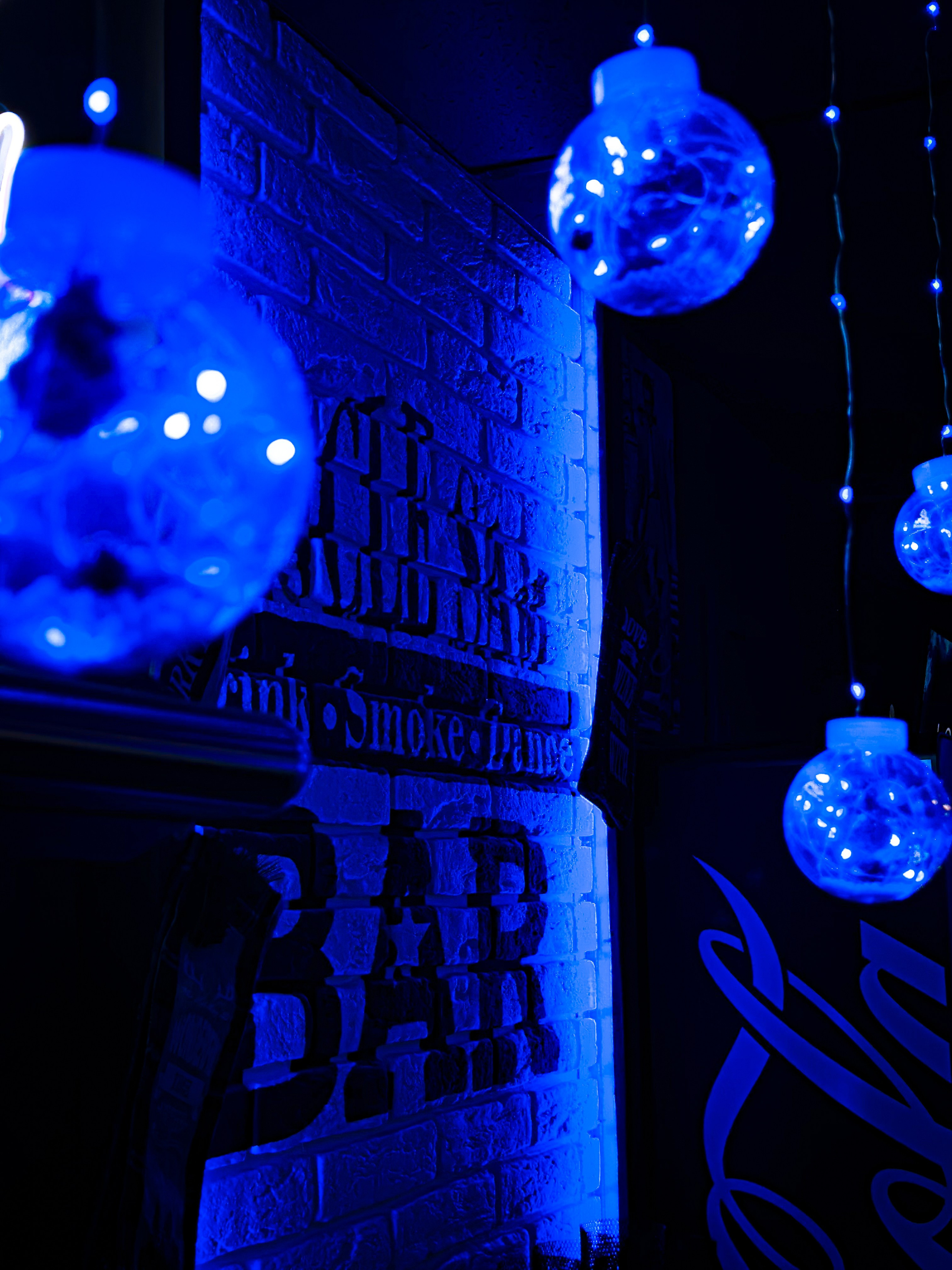 HOLLYWOOD / 6 YEARS. Photokarish