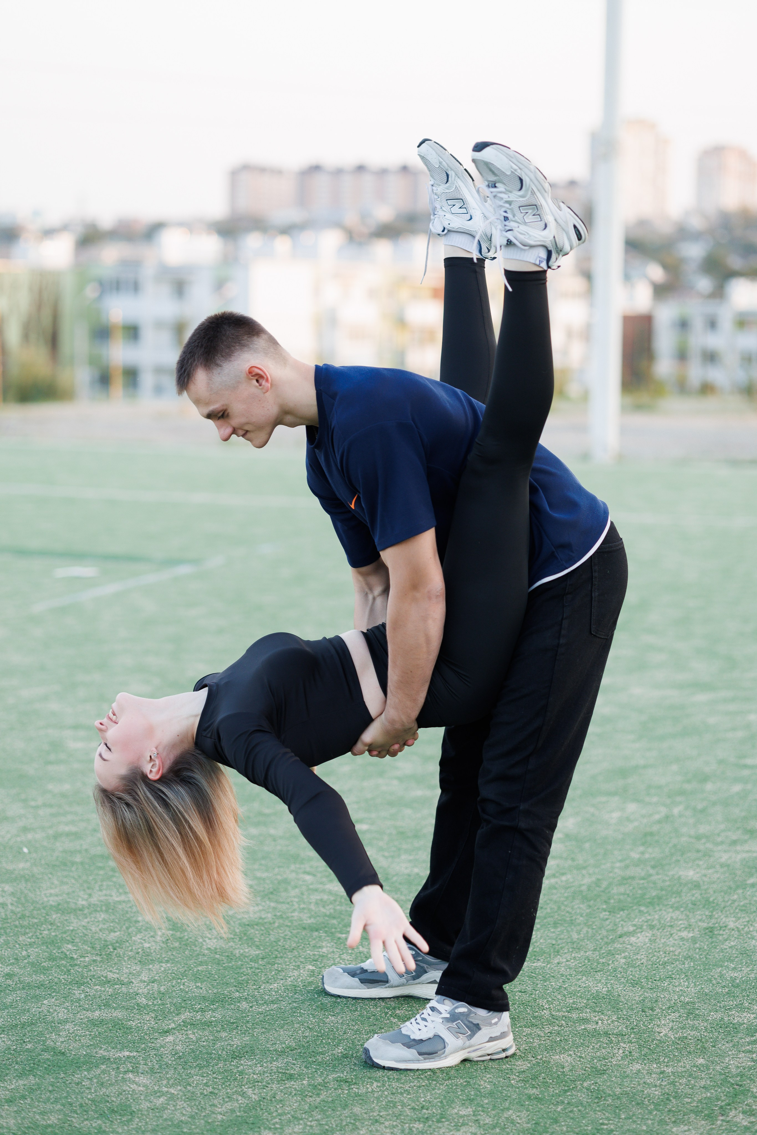 На спорт площадке (Настя+Игорь). Photograph Svetlana Volkova