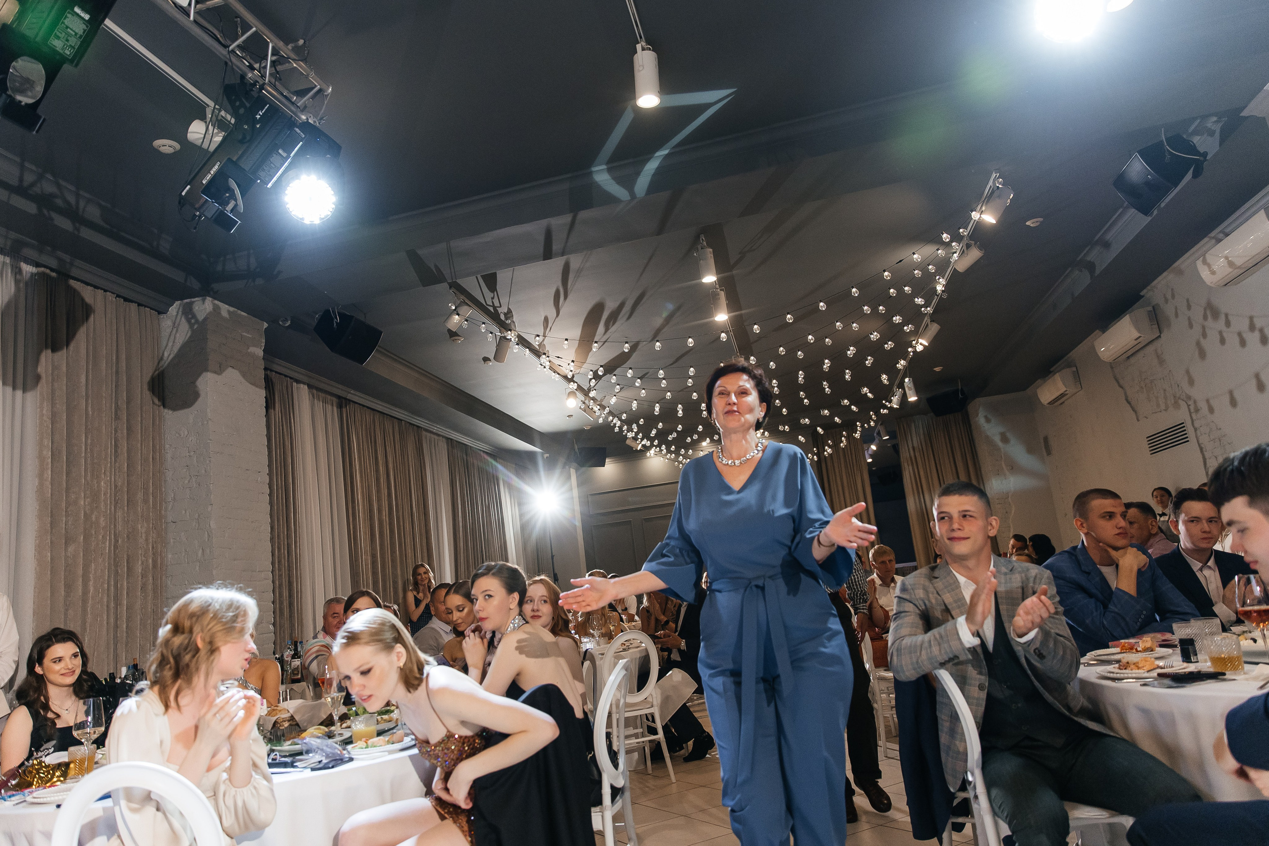 2023-06-23 Выпускной МБОУ СОШ № 10. Фотограф в Красноярске