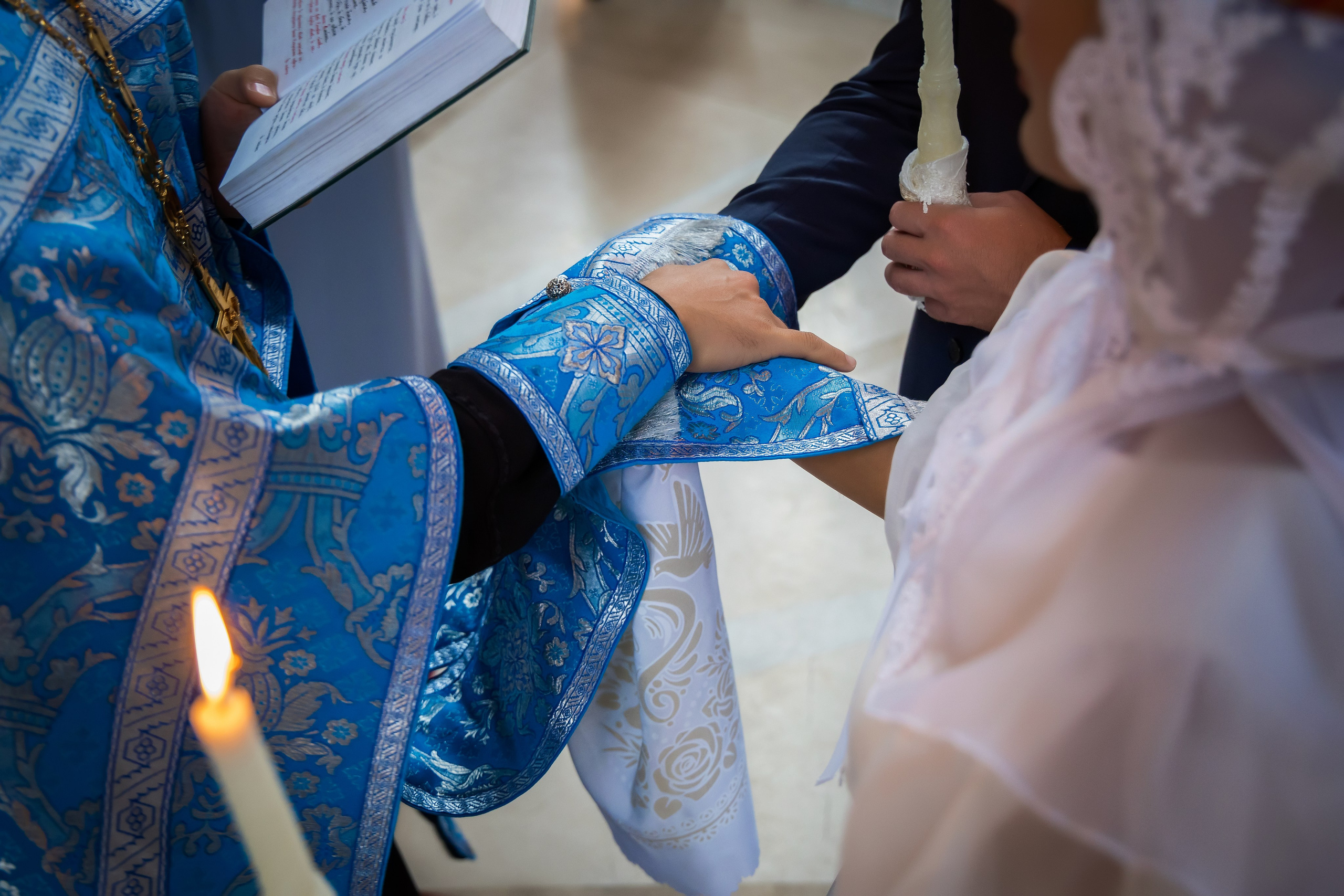 В Храме. Семейный и Свадебный фотограф в Астане Александр Астапов