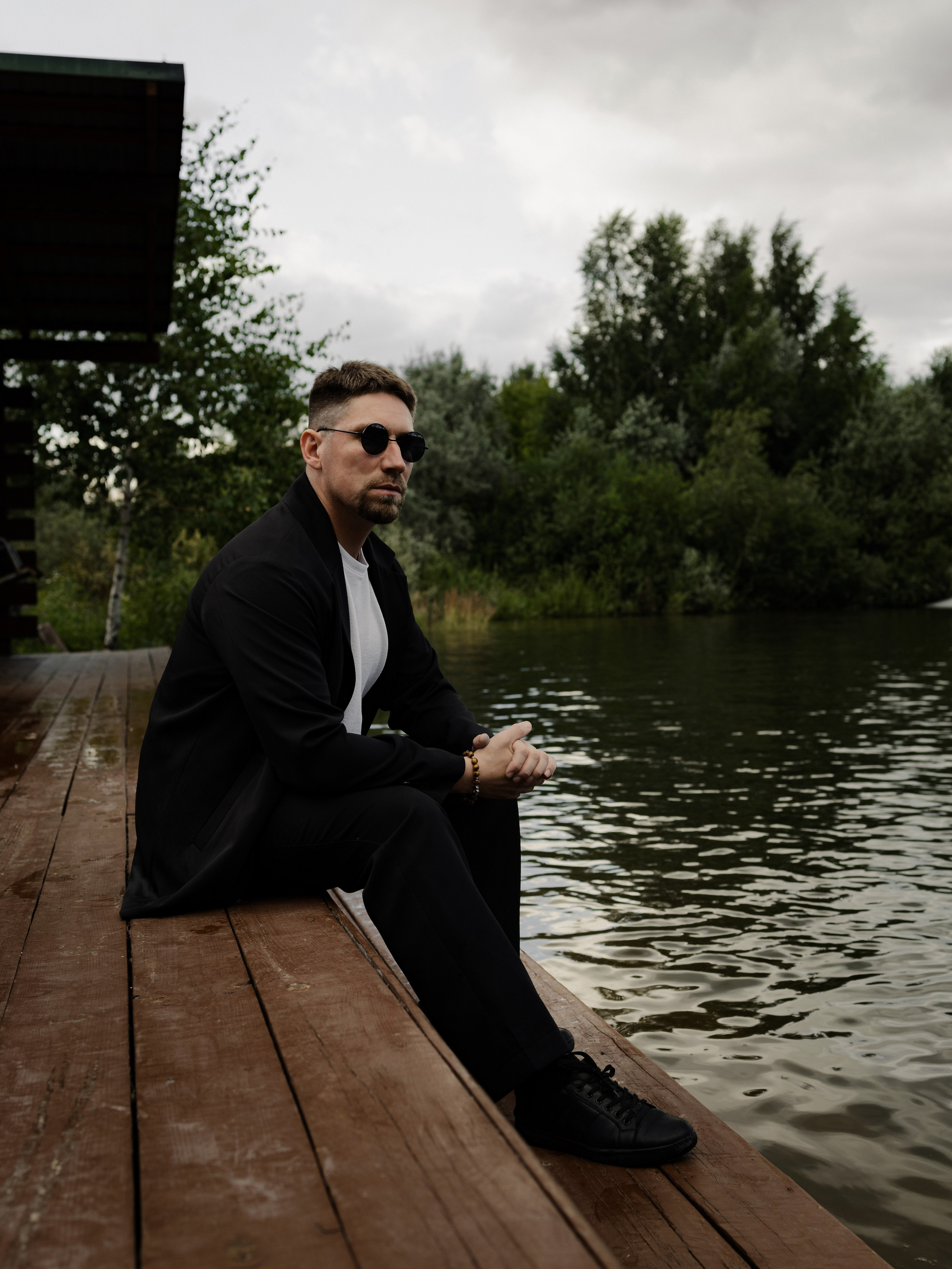 Юрий Р. Фотограф Челябинск Эвелина Ганага, съемка для бизнеса и маркетплейсов