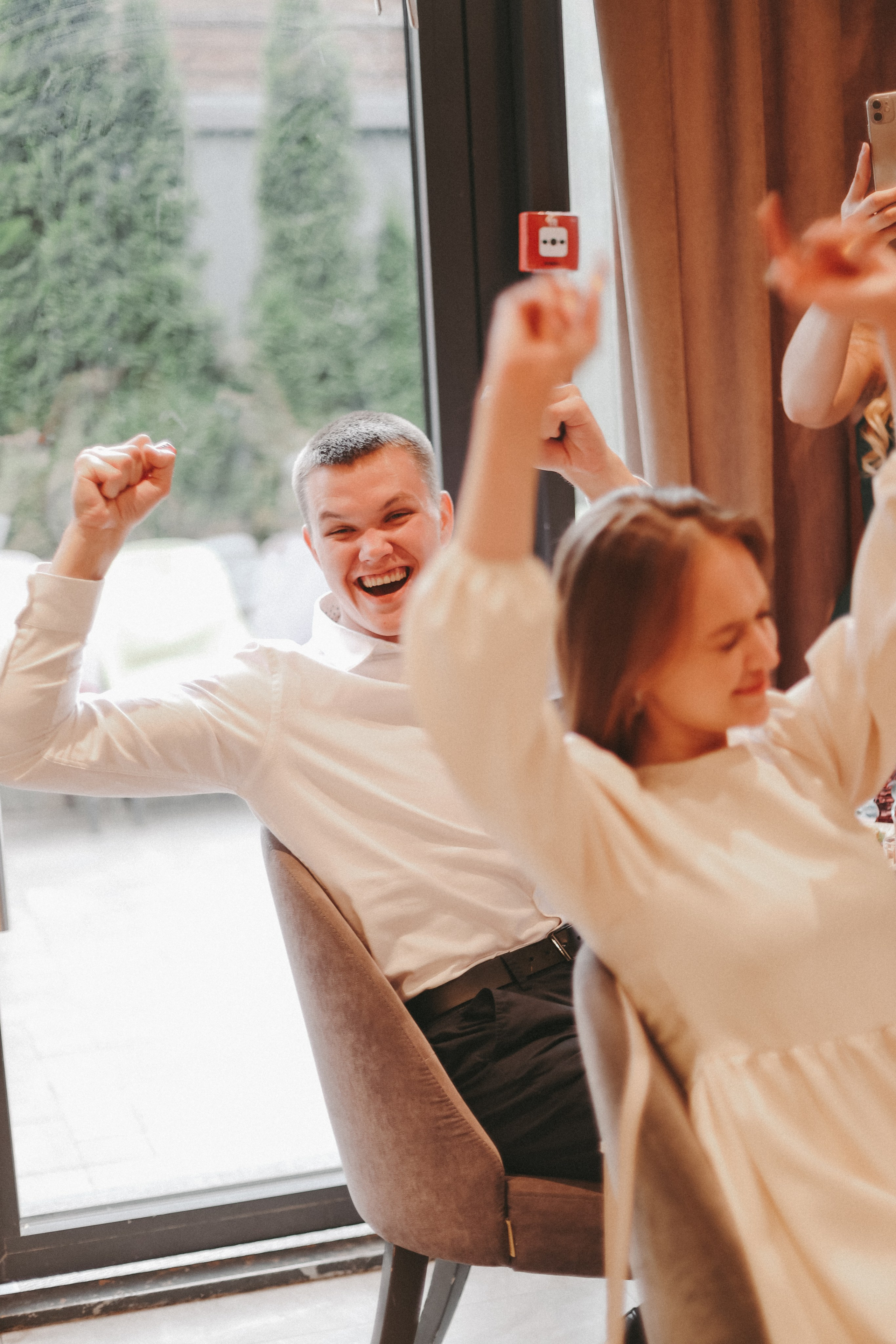 «А покажите съемку банкета)». Главная